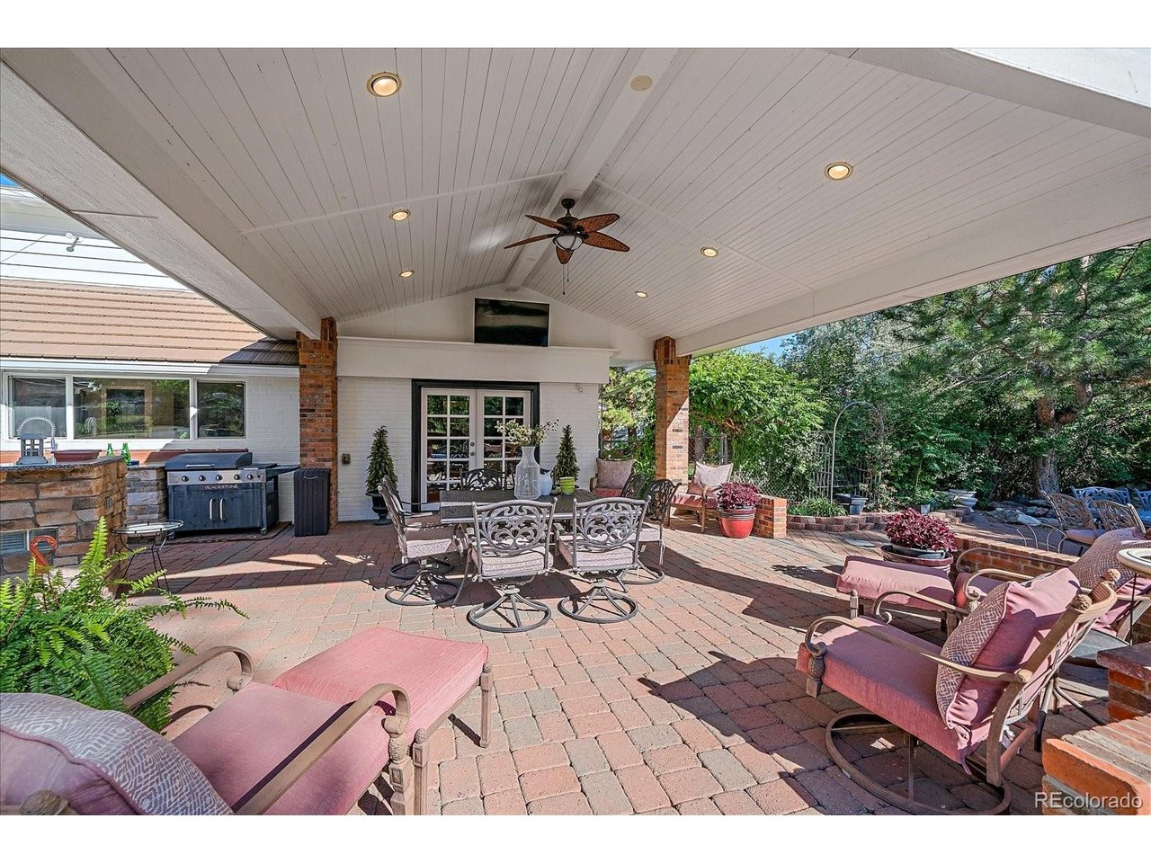 9700 W 76th Pl