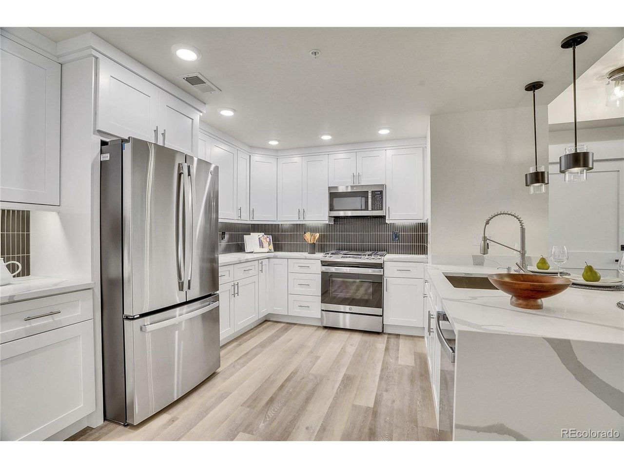 1304 Snowberry 102