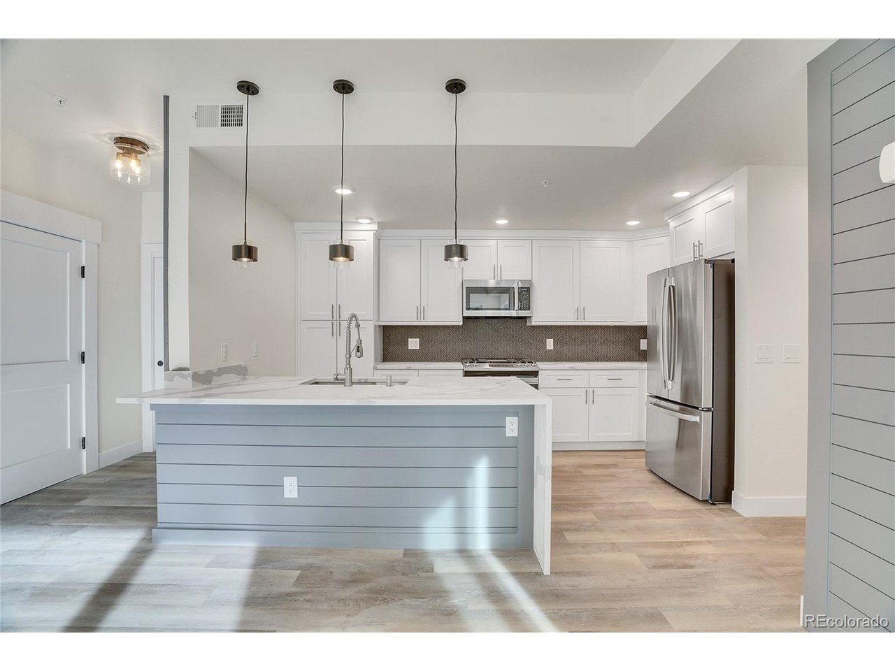 1304 Snowberry 102