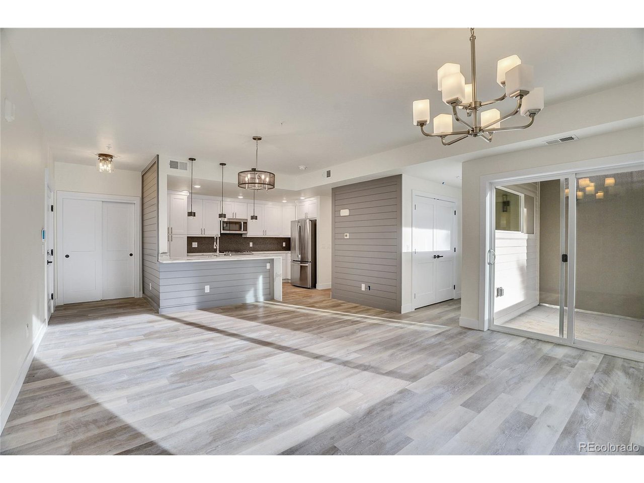 1304 Snowberry 102
