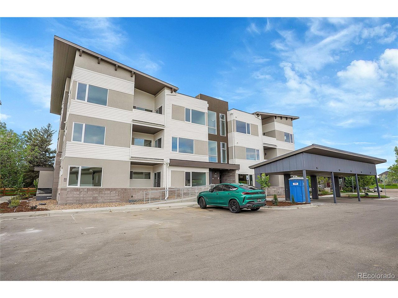 1304 Snowberry 102