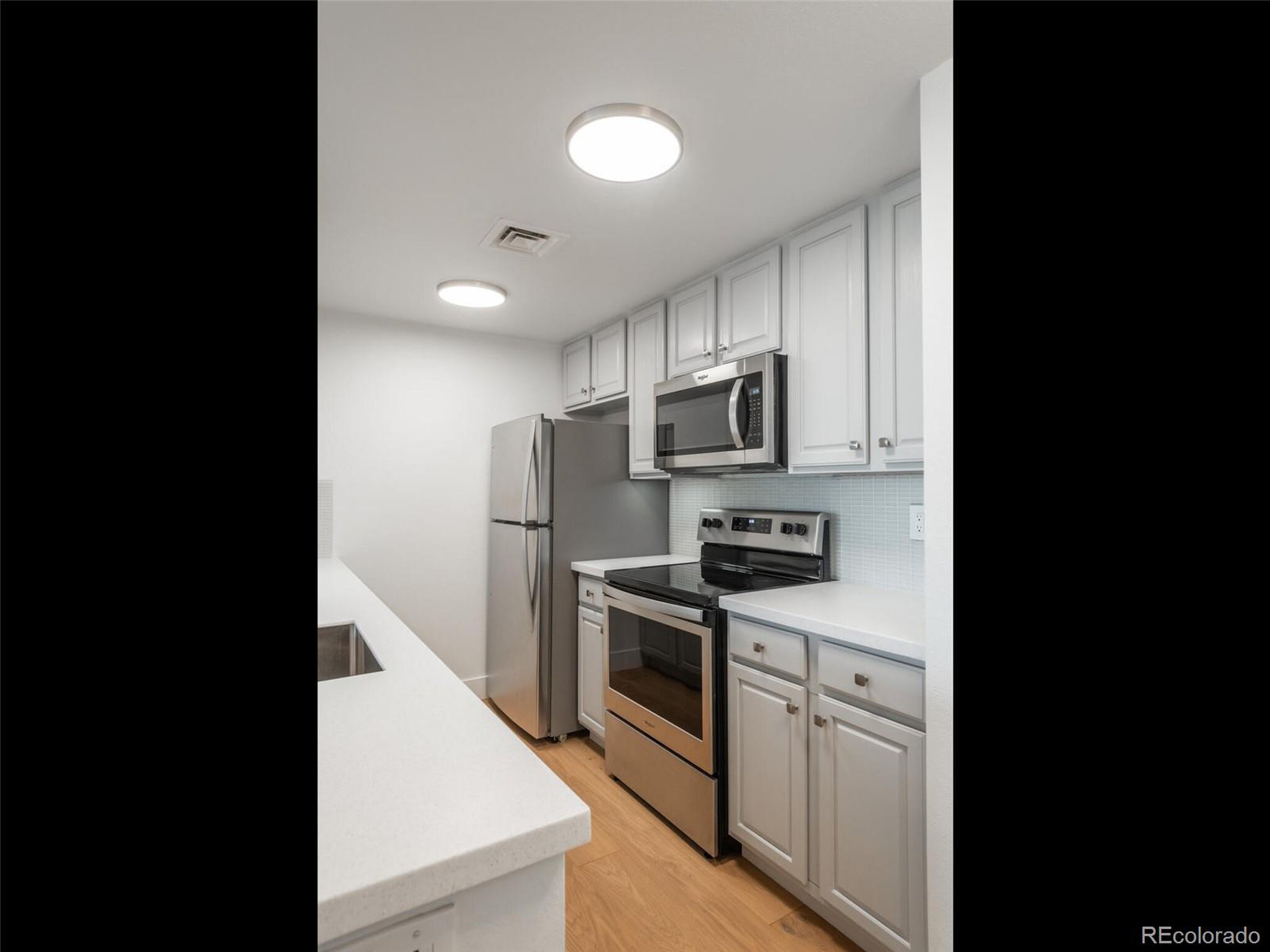 800 N Pearl St 1205
