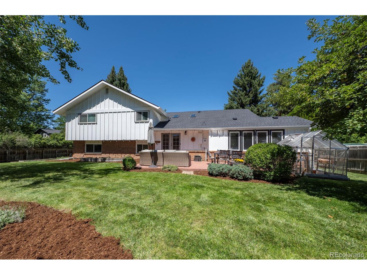 6976 Green Willow Ct