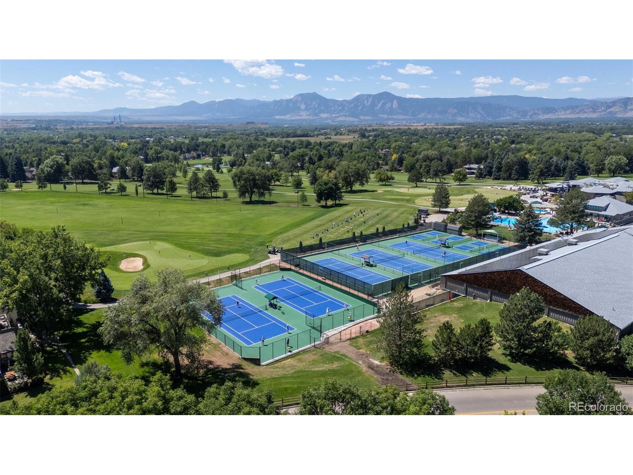 6976 Green Willow Ct