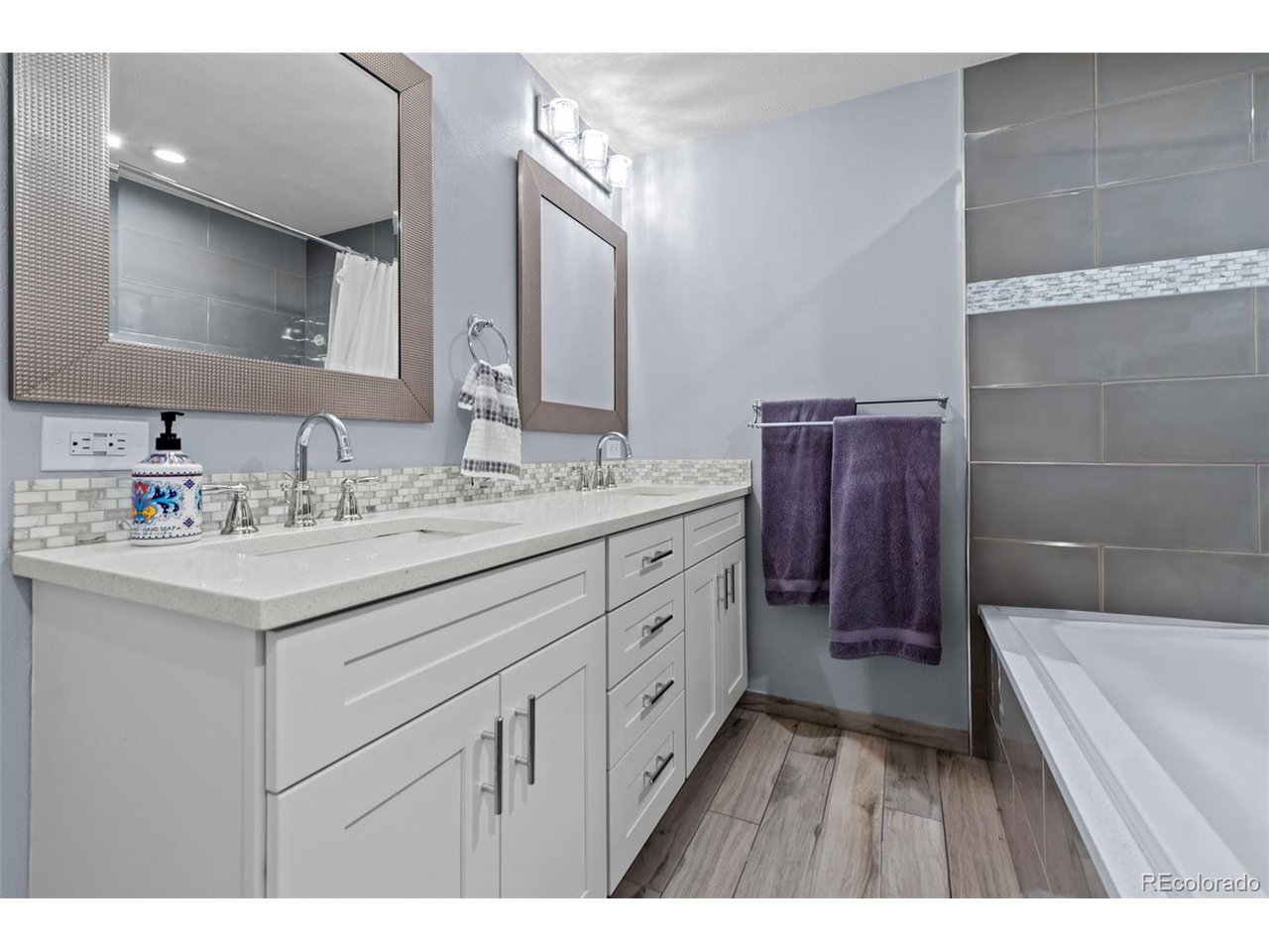 6976 Green Willow Ct