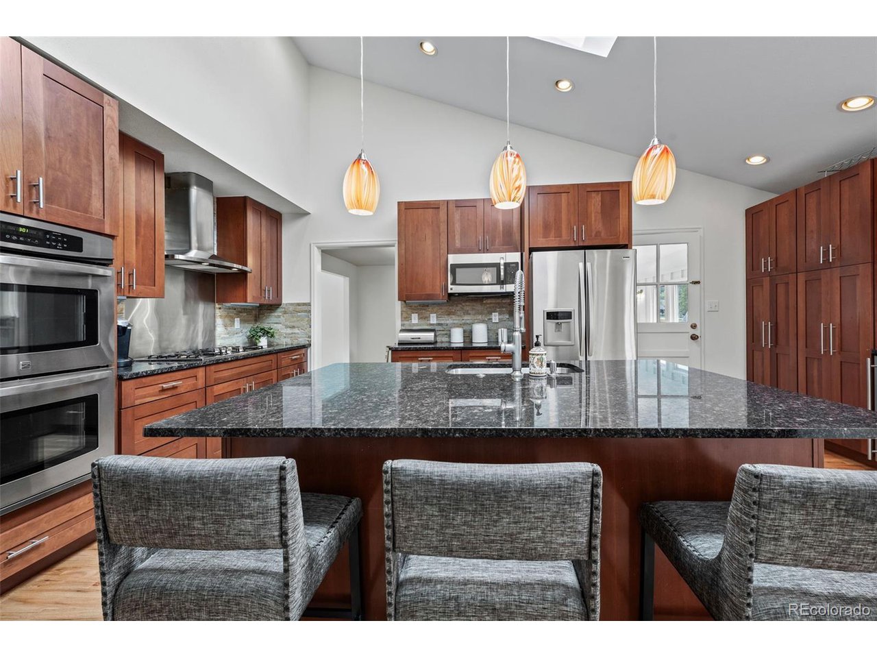 6976 Green Willow Ct