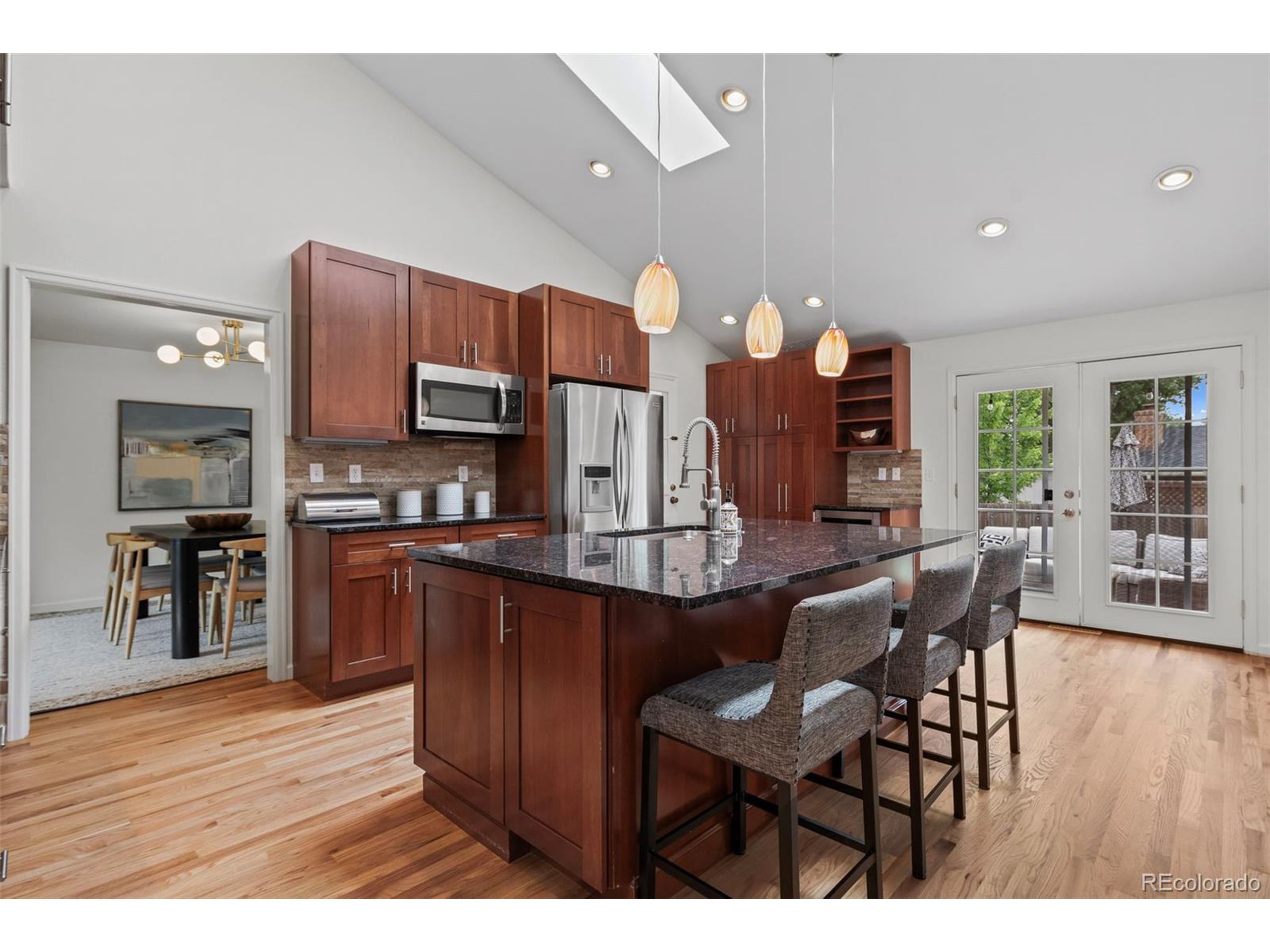 6976 Green Willow Ct