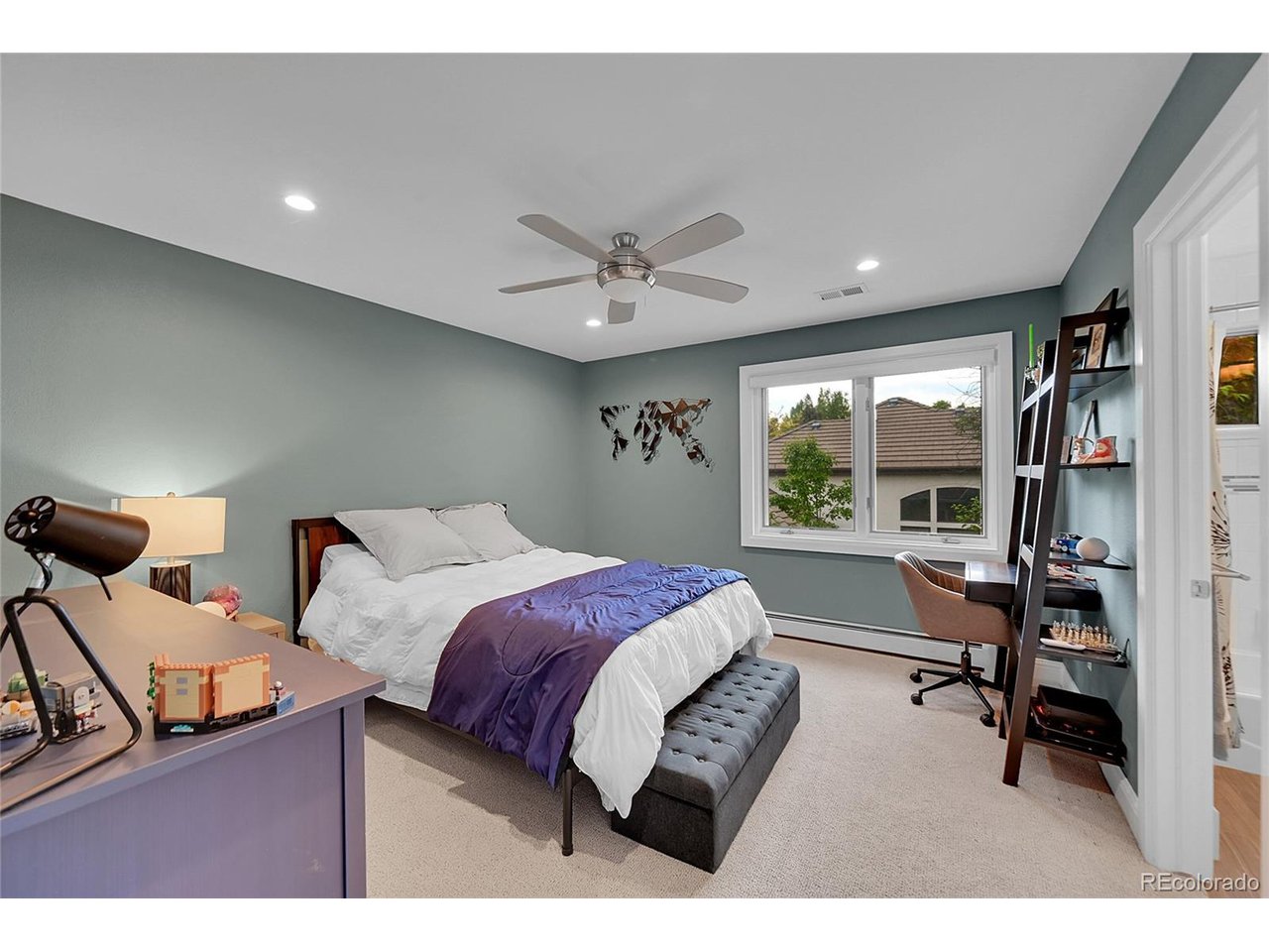 2558 Premier Pl