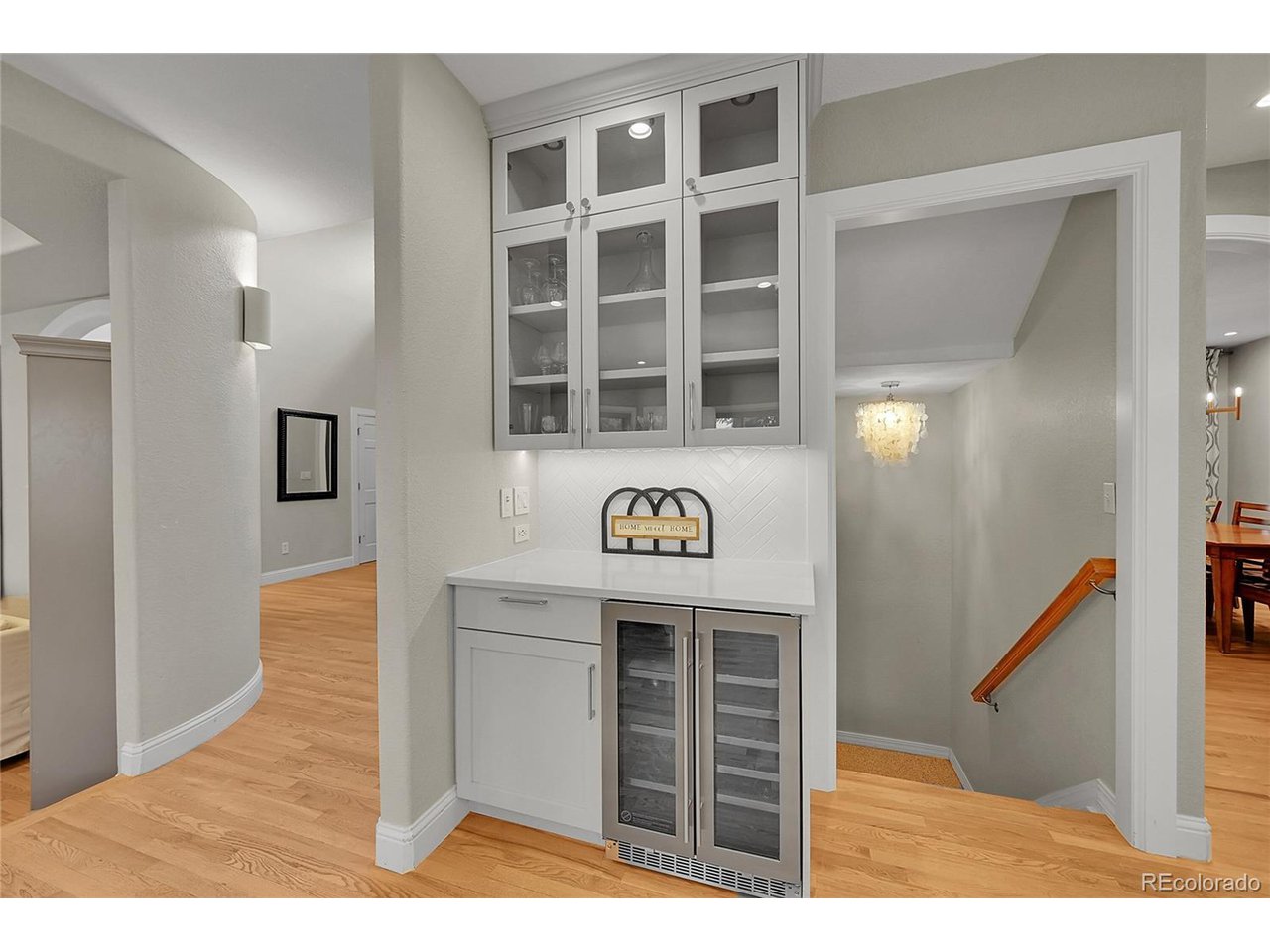 2558 Premier Pl