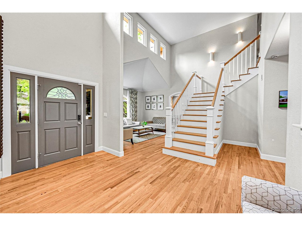 2558 Premier Pl