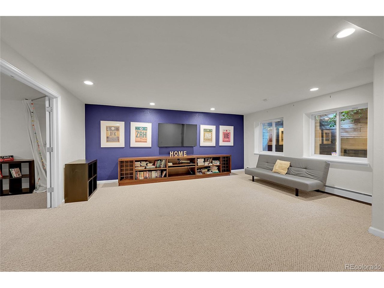 2558 Premier Pl