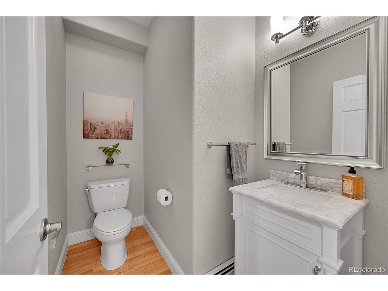 2558 Premier Pl