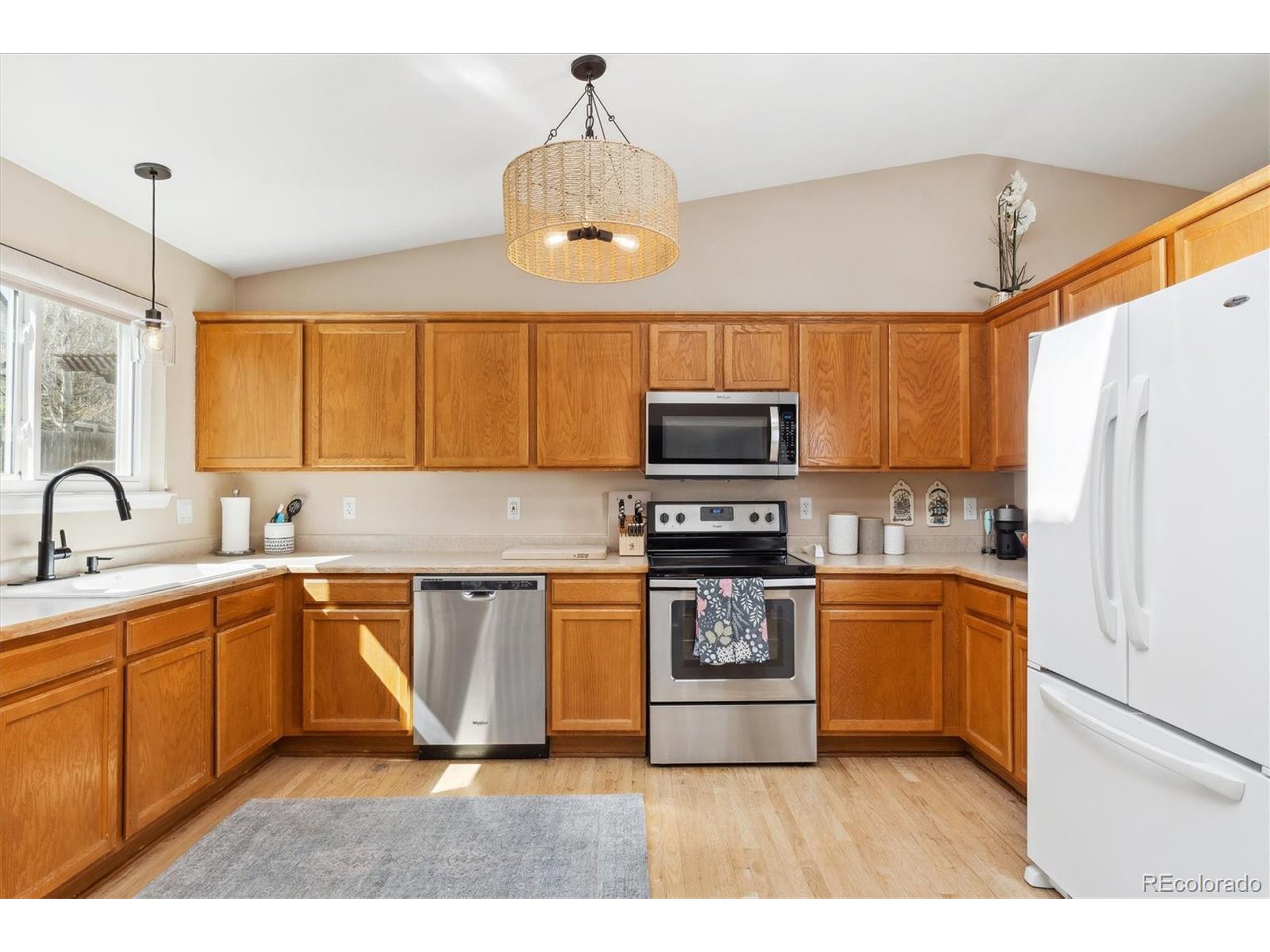 1462 Hyacinth Way