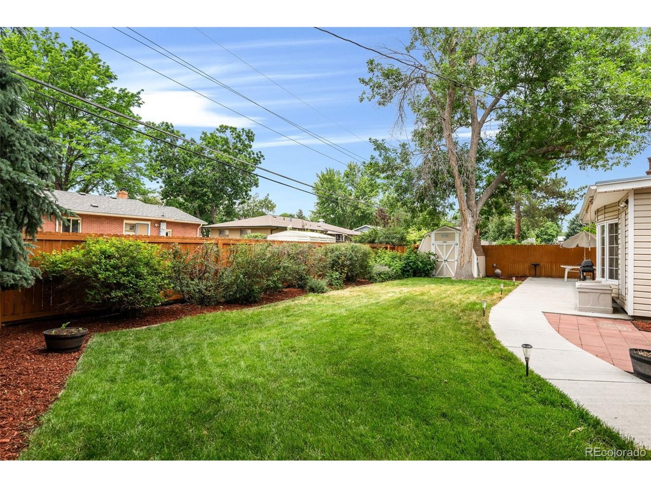 6421 Iris Ct