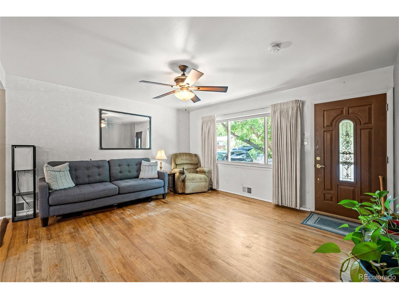 6421 Iris Ct