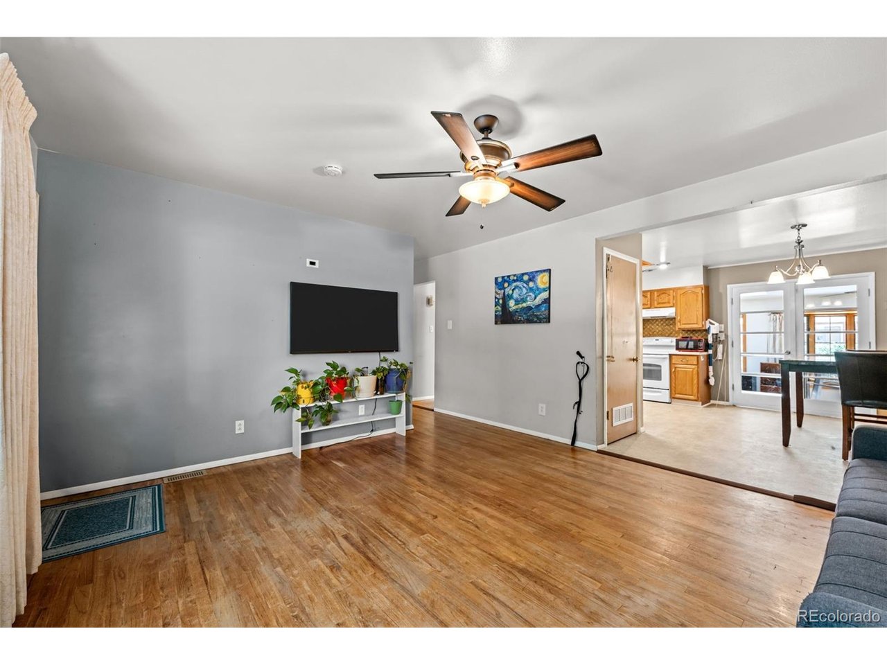 6421 Iris Ct
