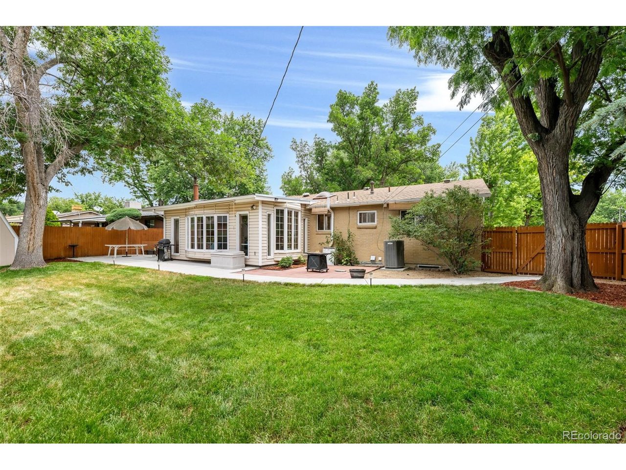 6421 Iris Ct