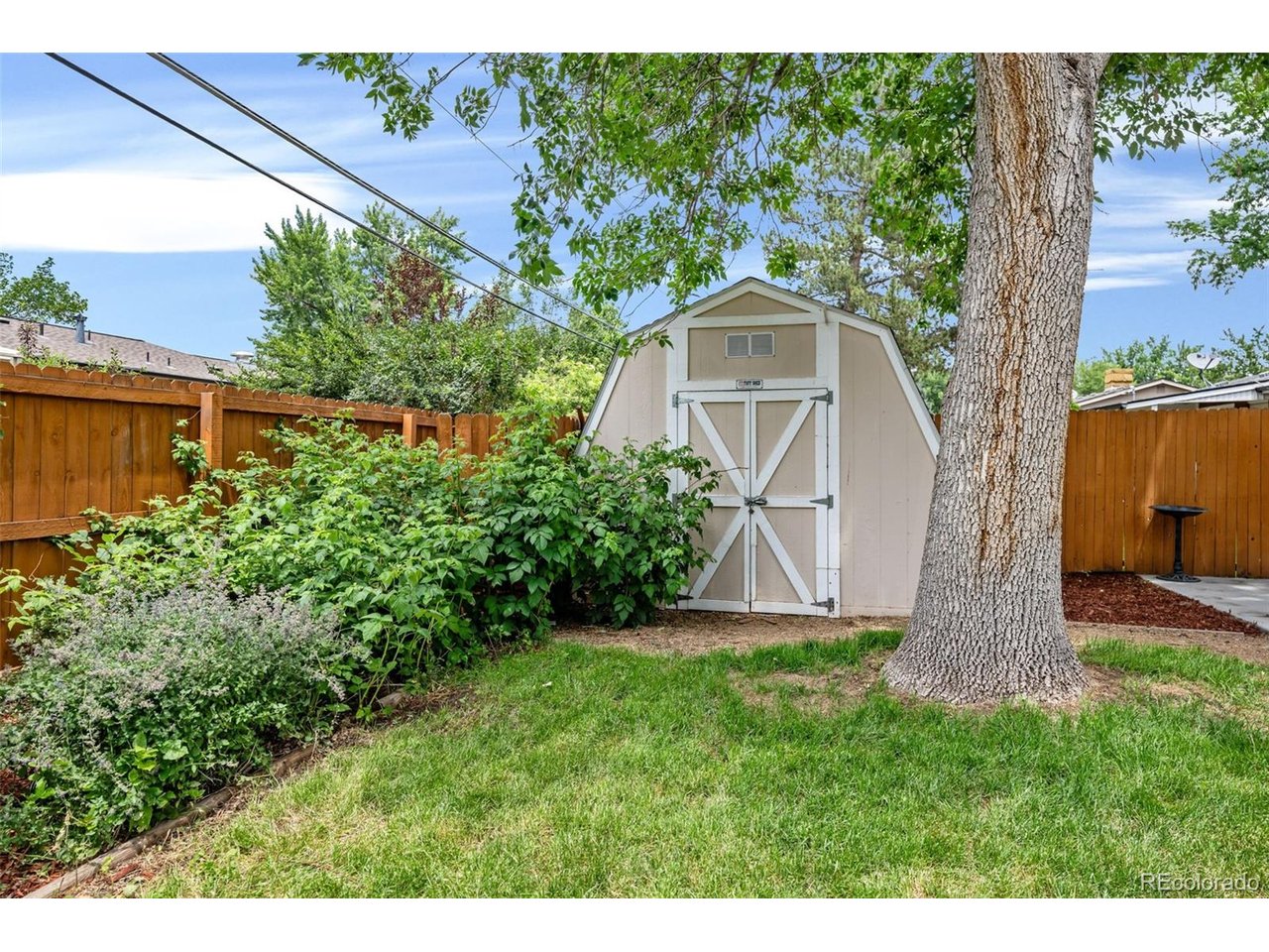 6421 Iris Ct