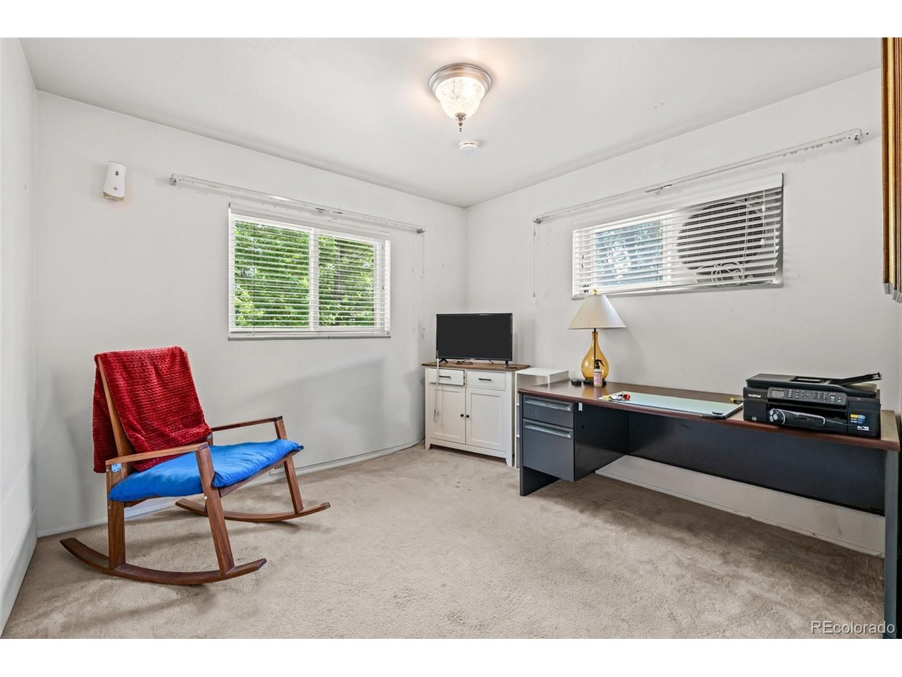 6421 Iris Ct
