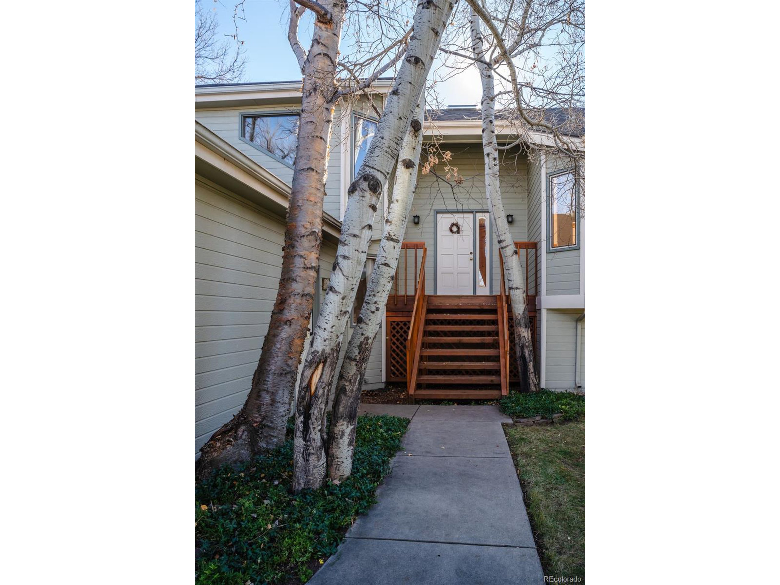 2080 Orchard Ave