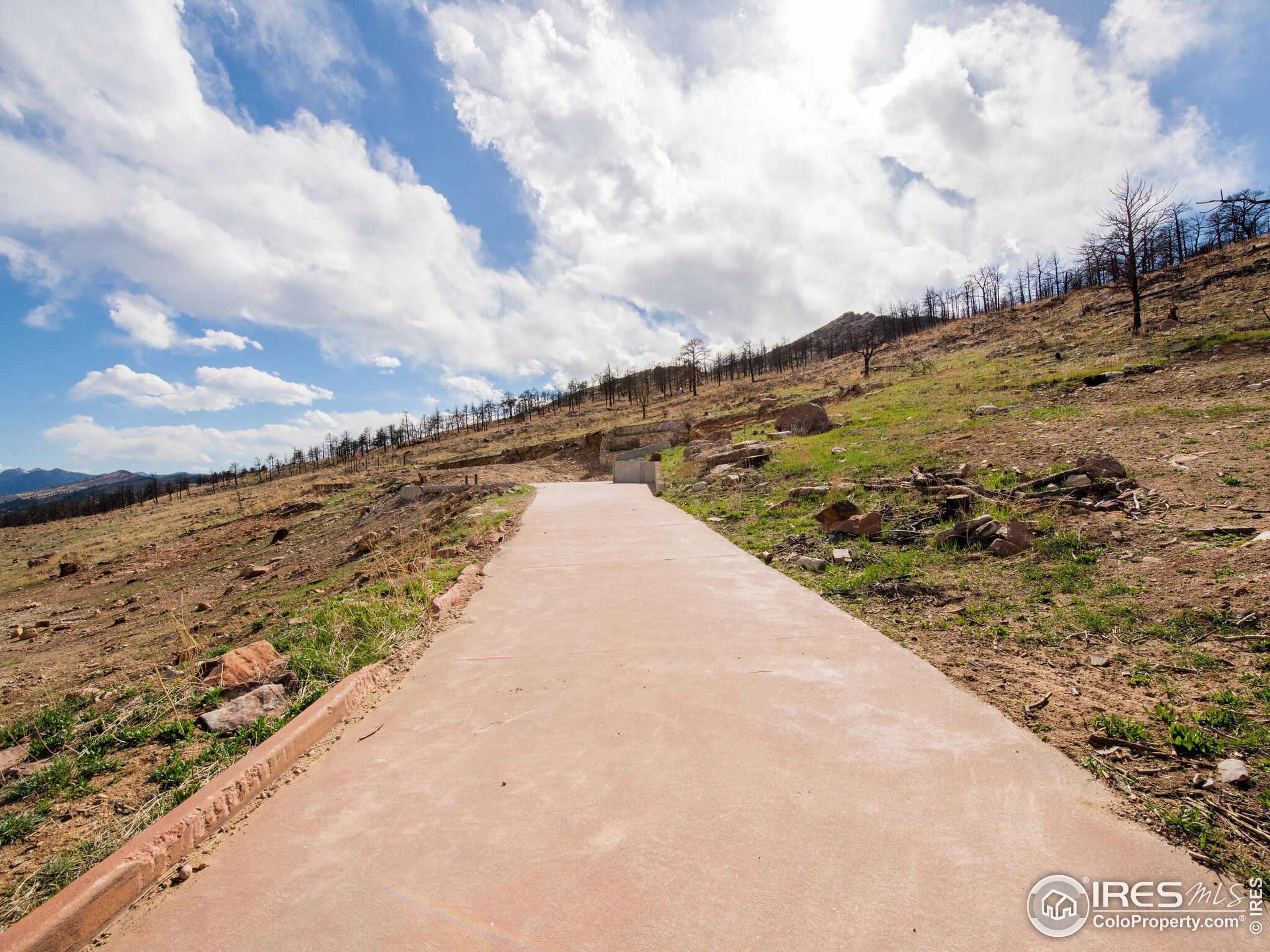 9631 Mountain Ridge Pl