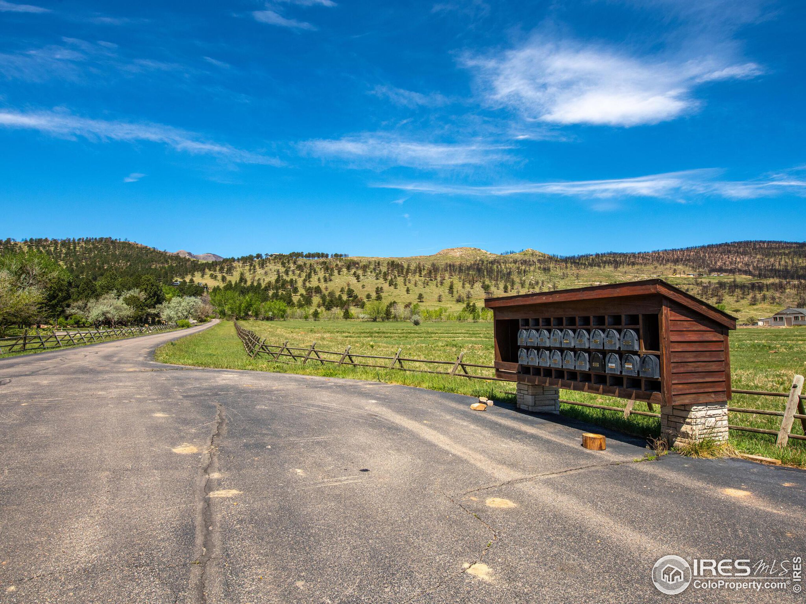 9631 Mountain Ridge Pl