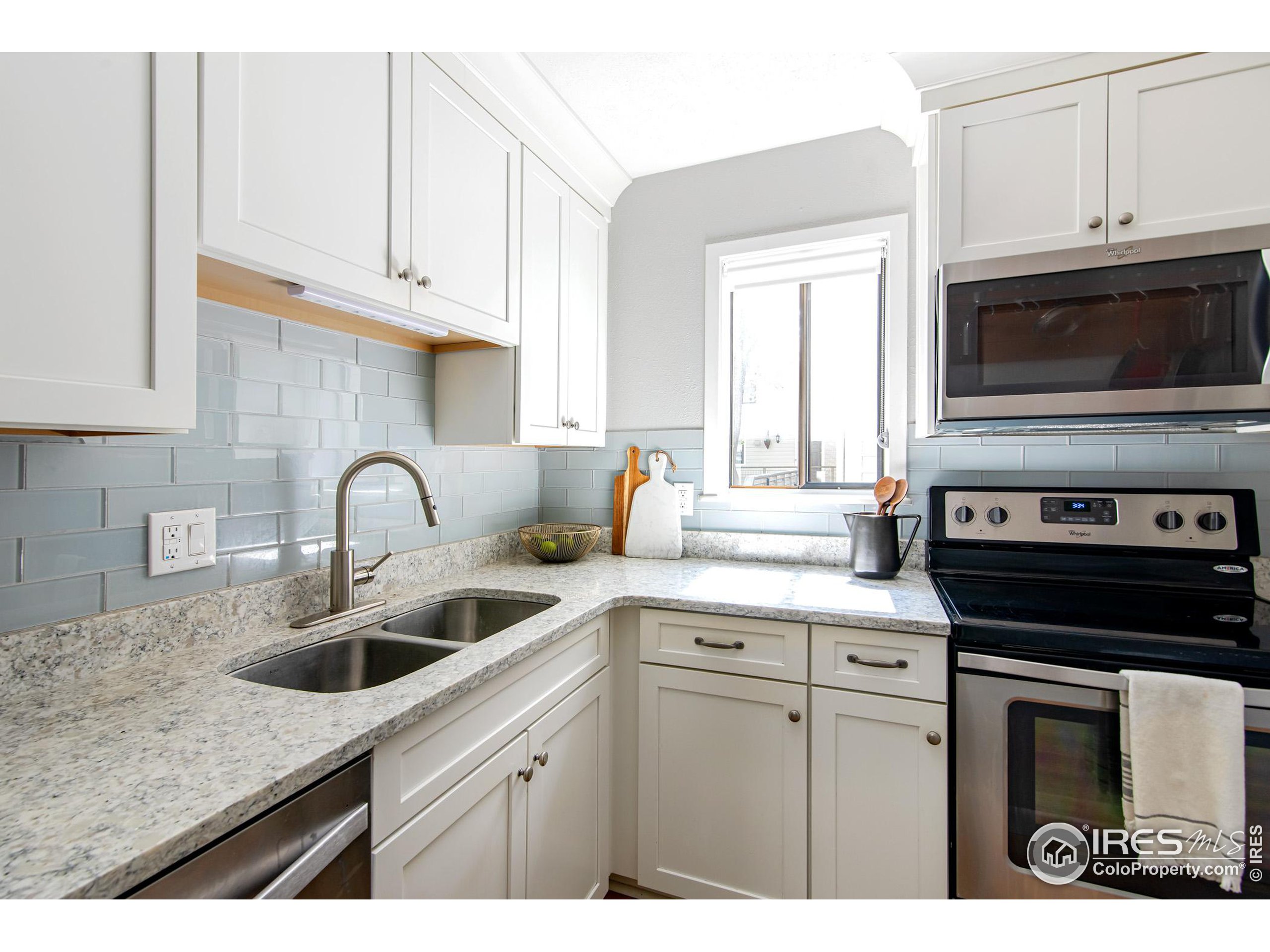 208 Pearl St Unit: K