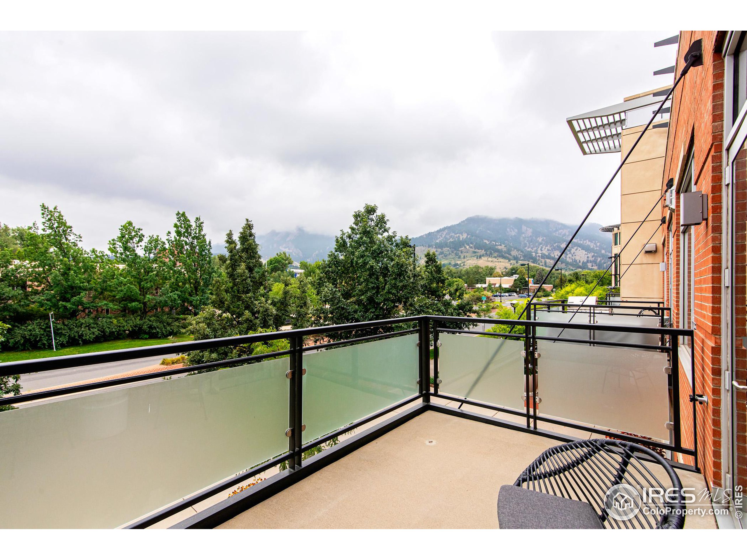 1155 Canyon Blvd Unit: 202