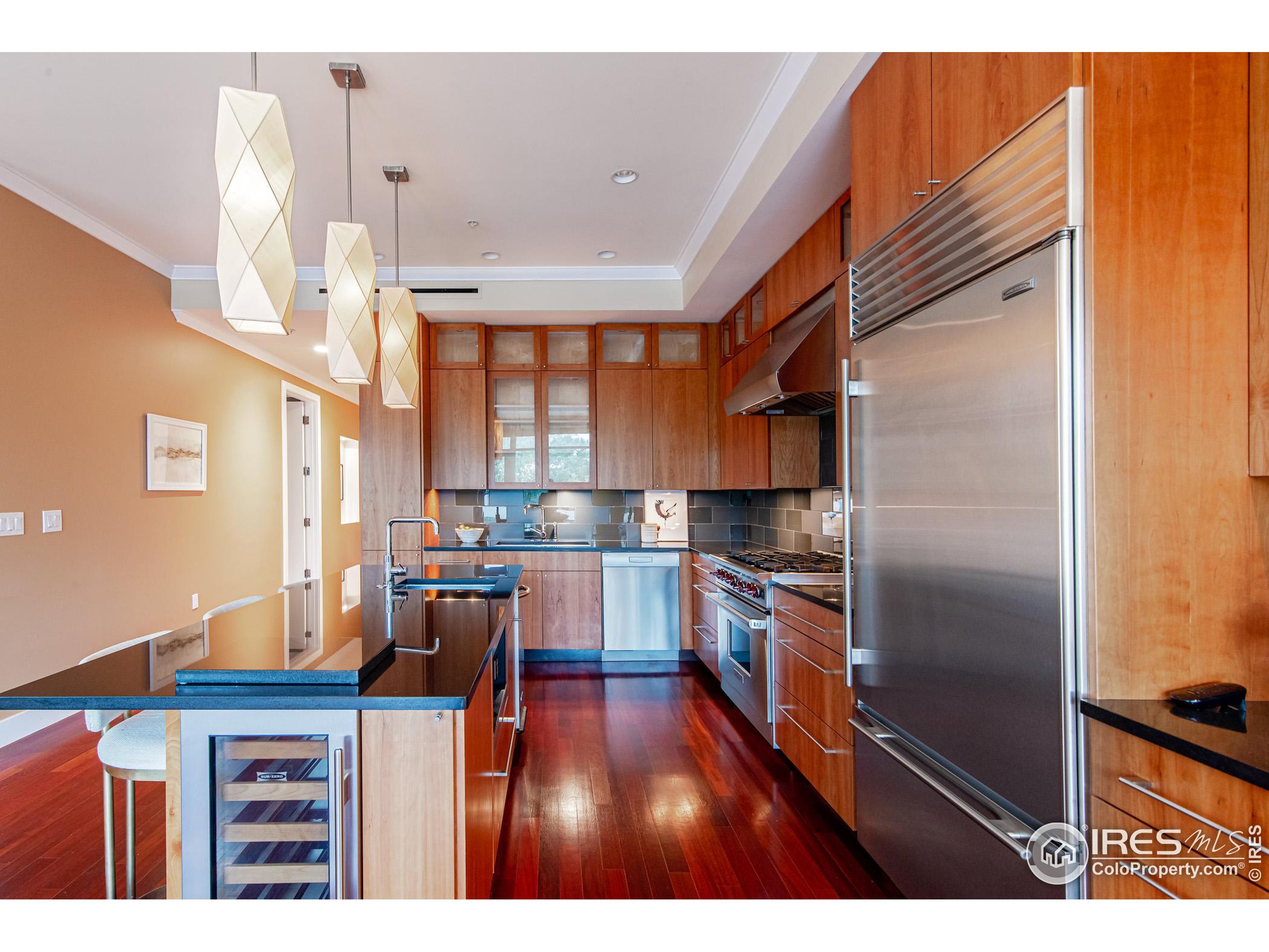 1155 Canyon Blvd Unit: 202