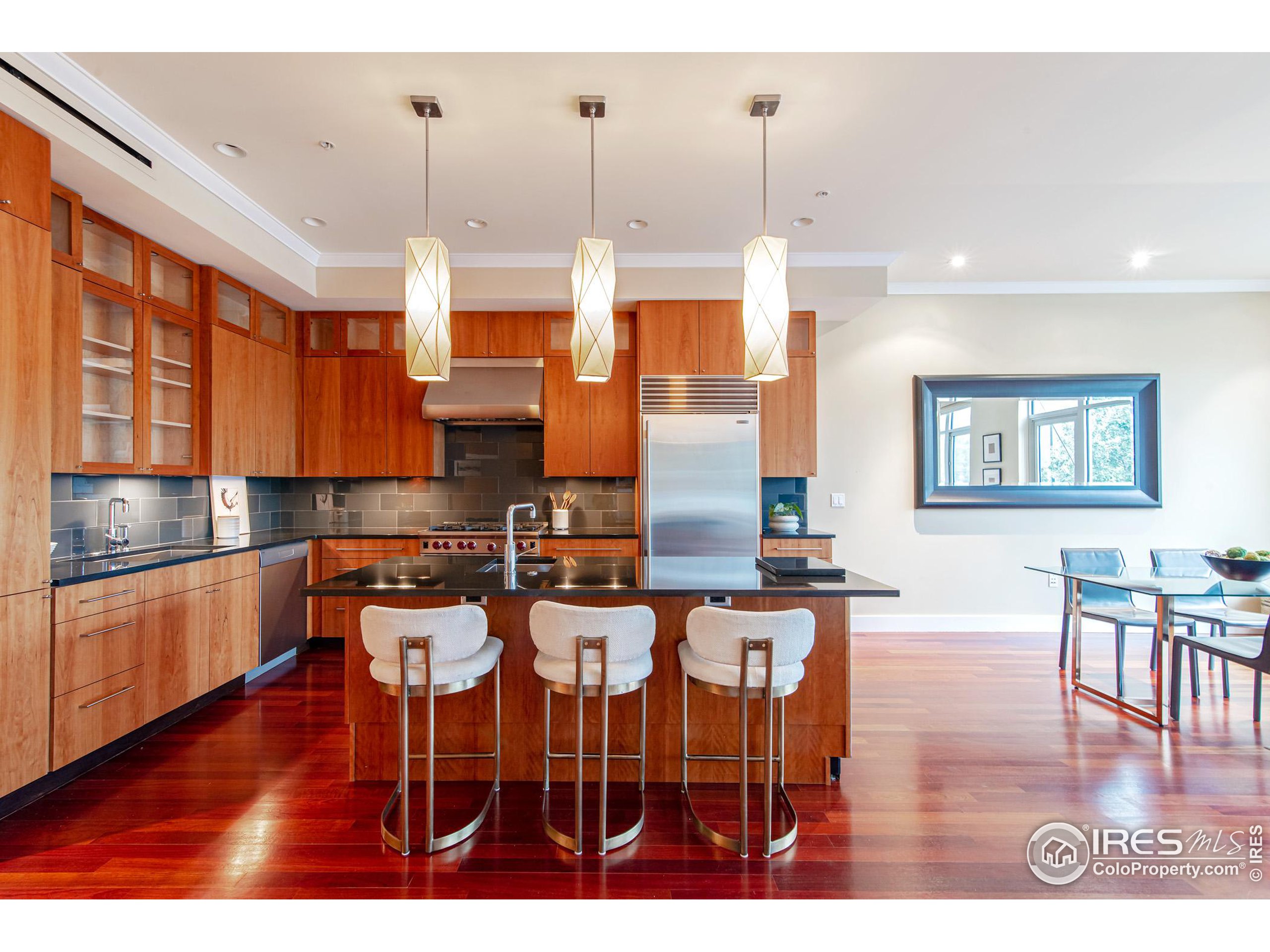 1155 Canyon Blvd Unit: 202