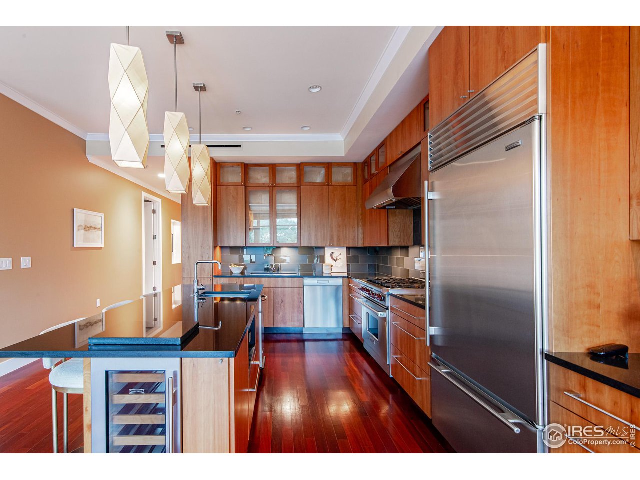 1155 Canyon Blvd Unit: 202