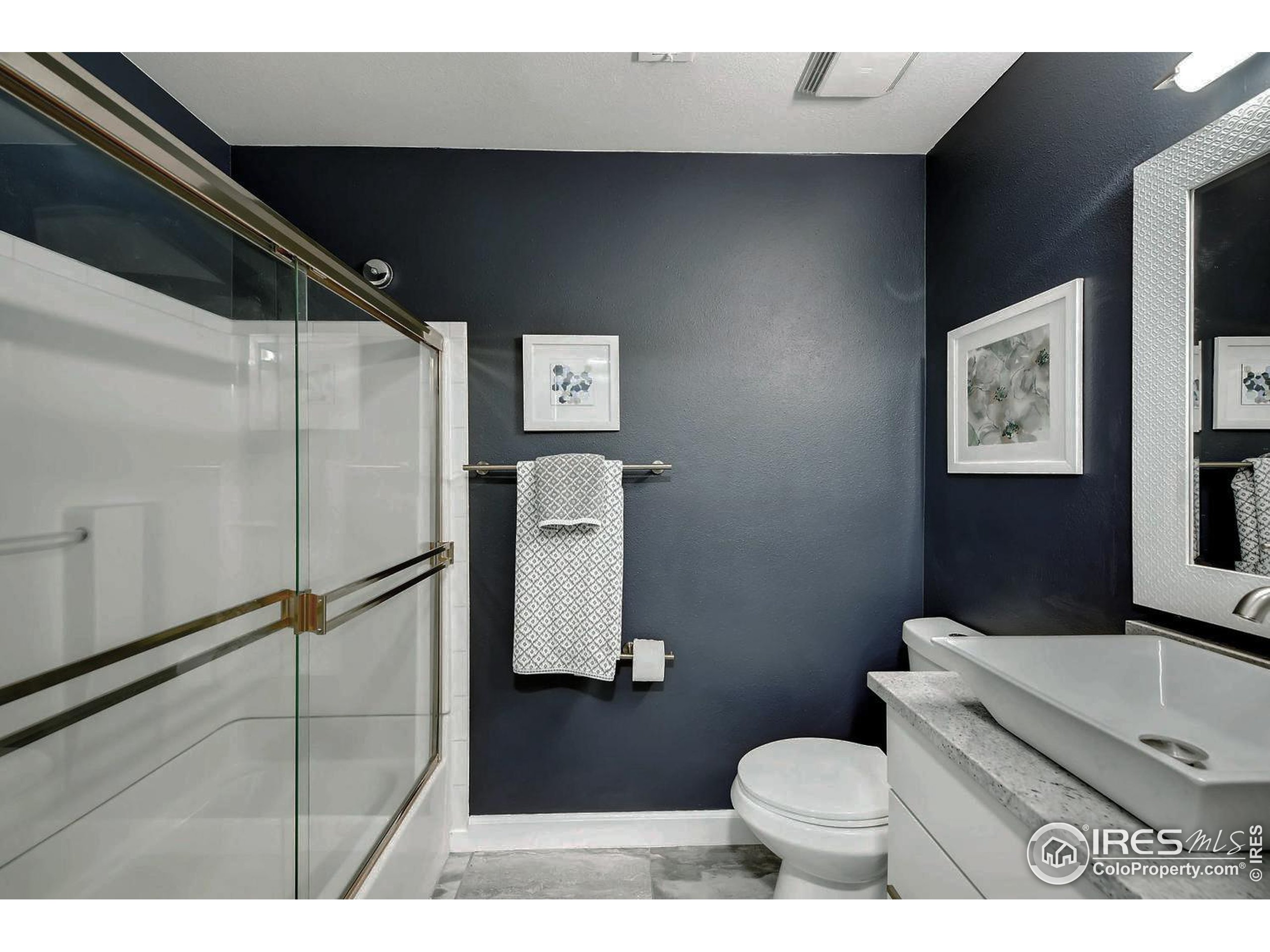 3280 47th St Unit: 205B