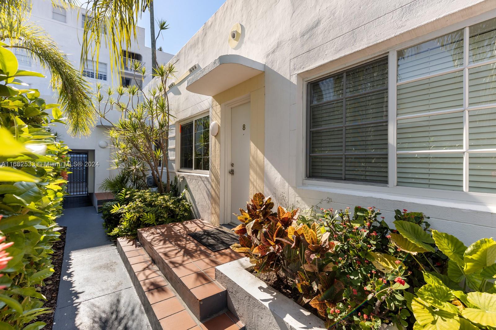 701 Meridian Ave # 8