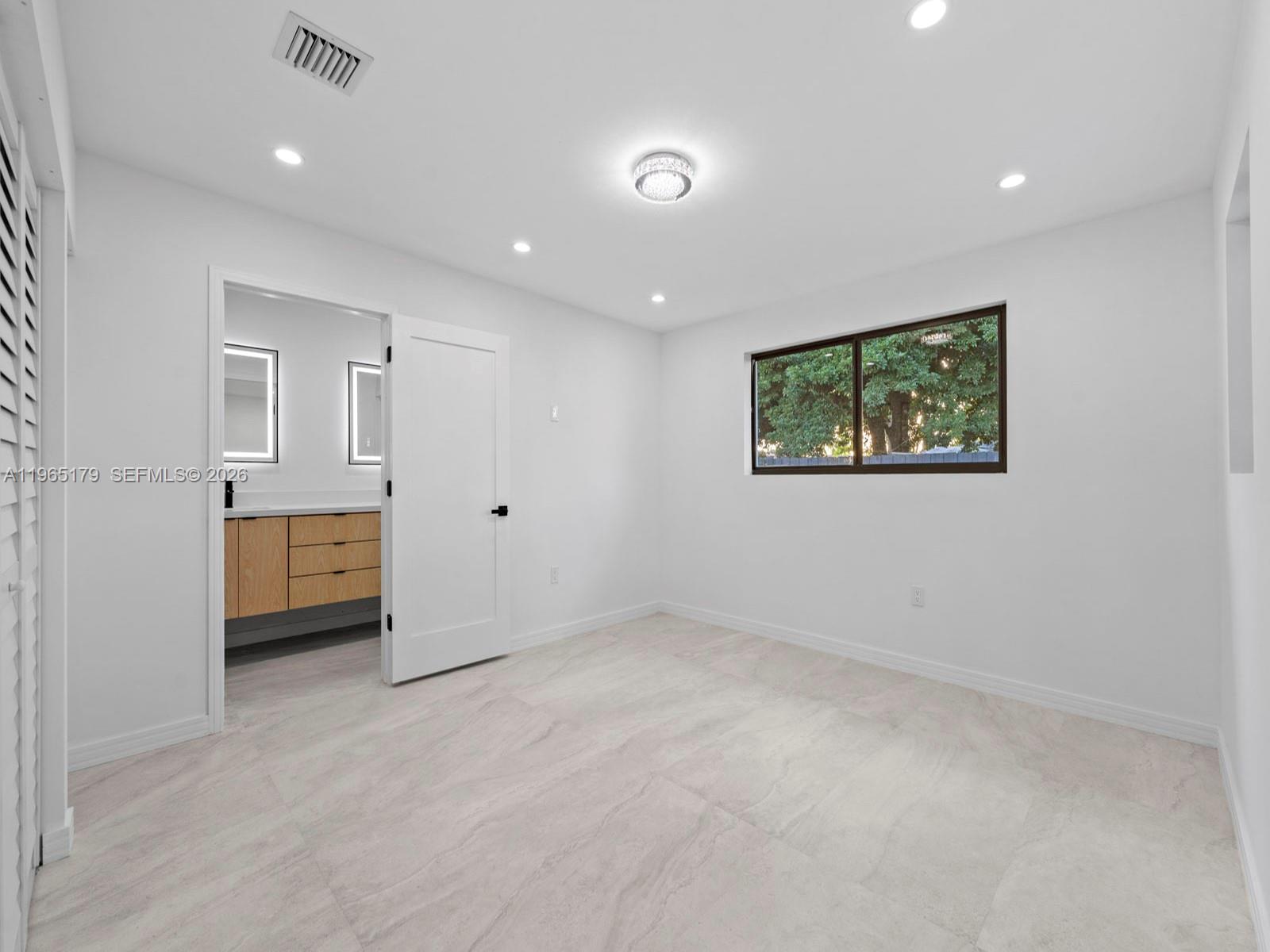 3620 SW 92nd Ave