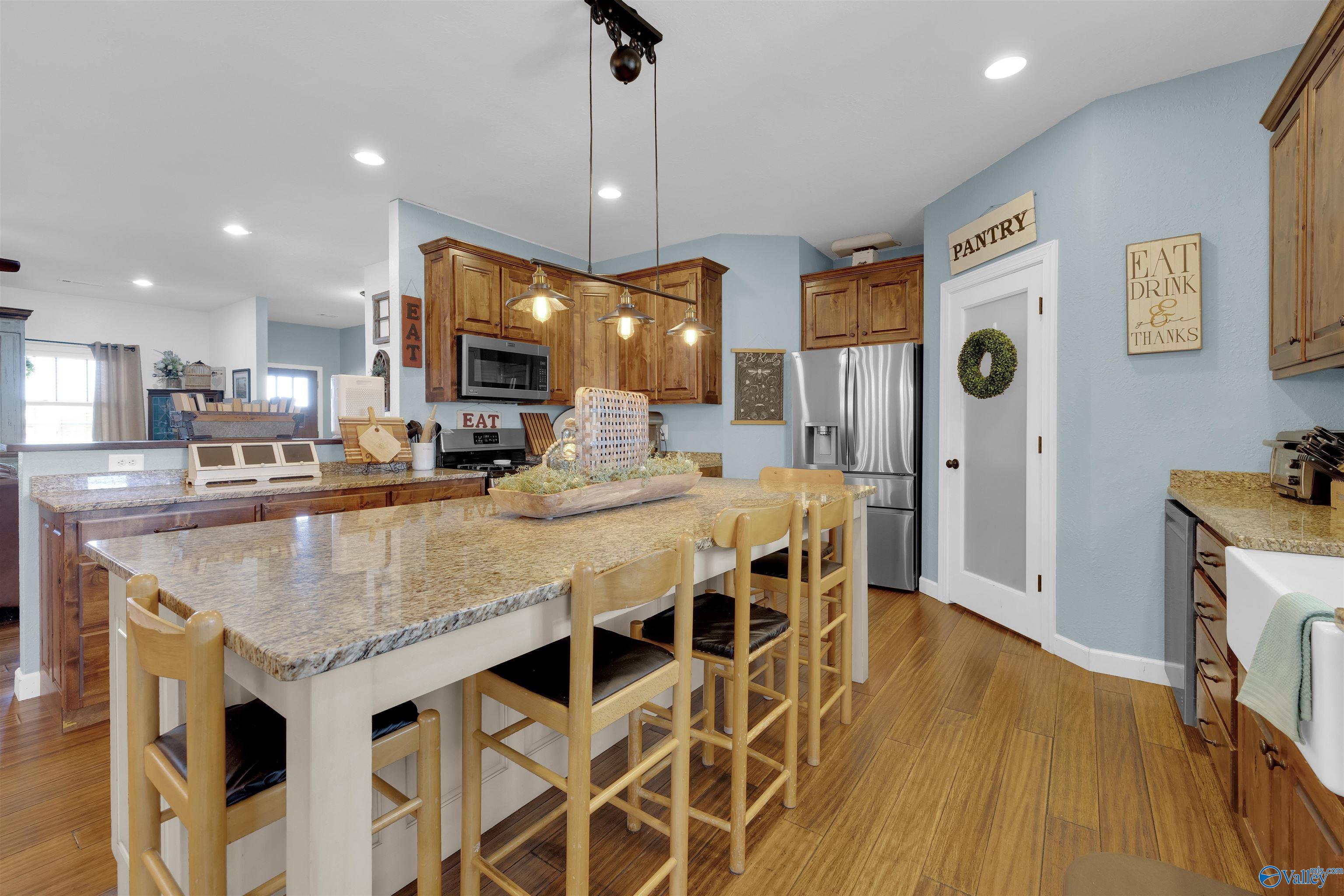 1201 County Road 818