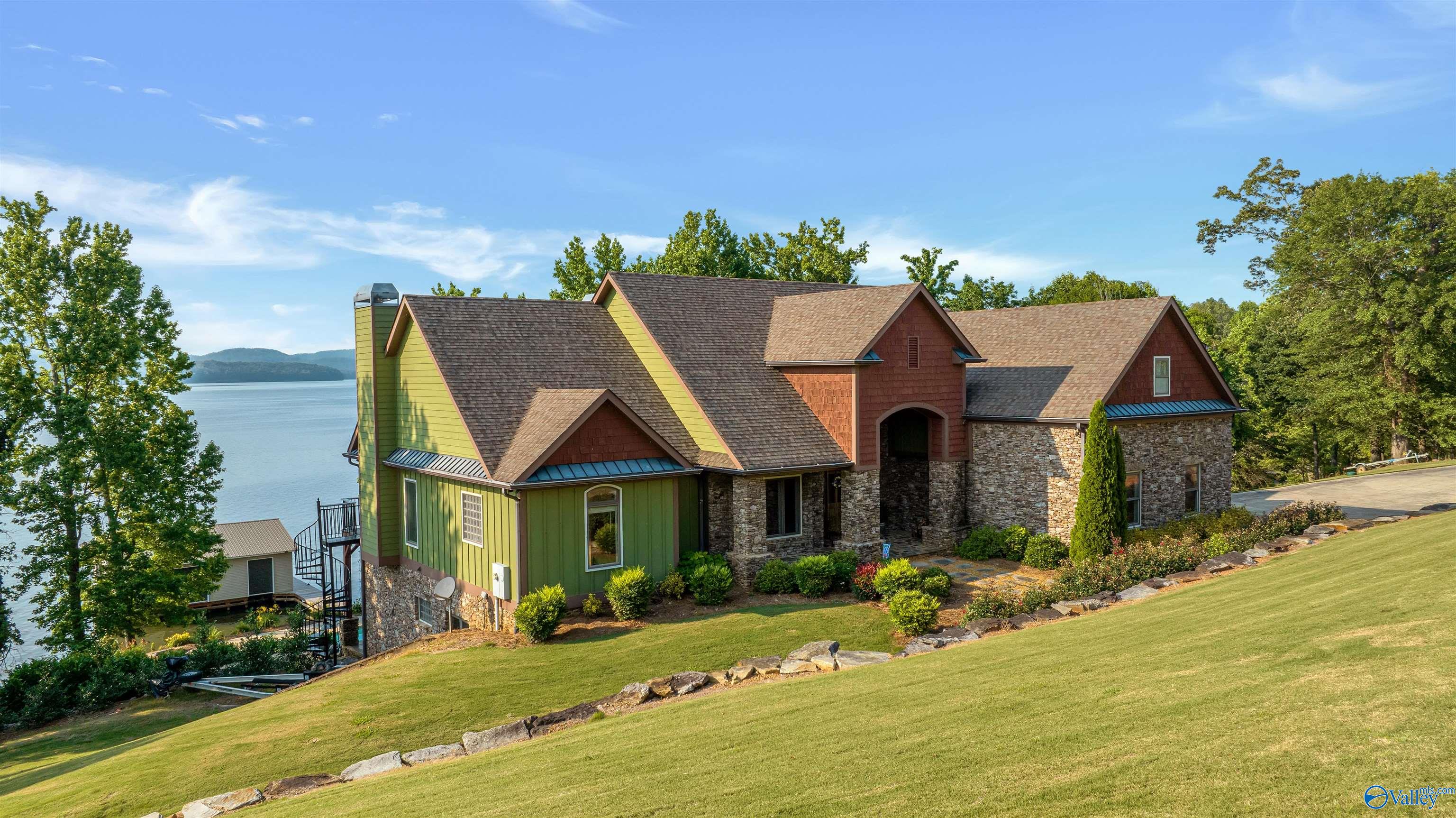 900 Menominee Road