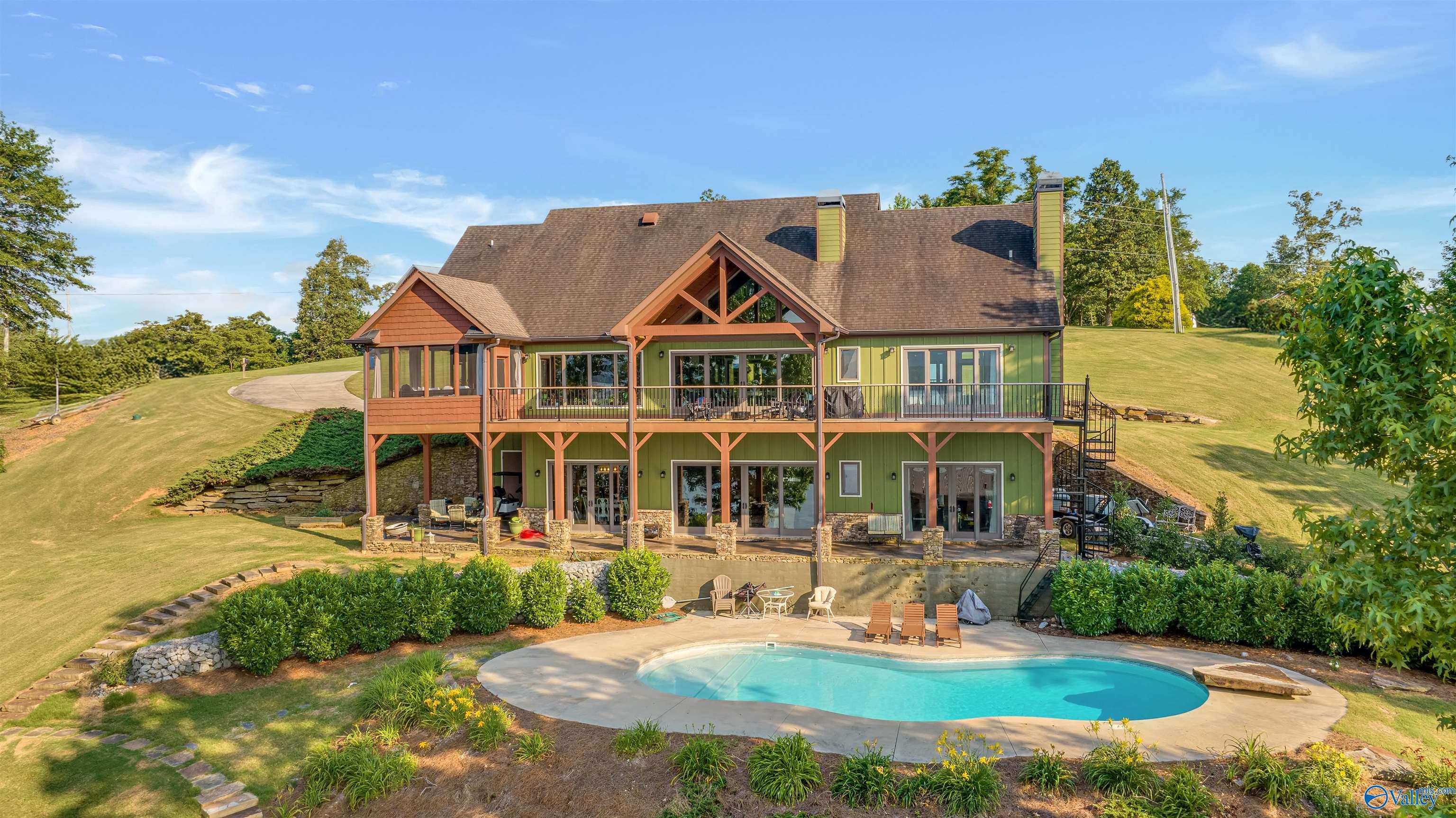 900 Menominee Road