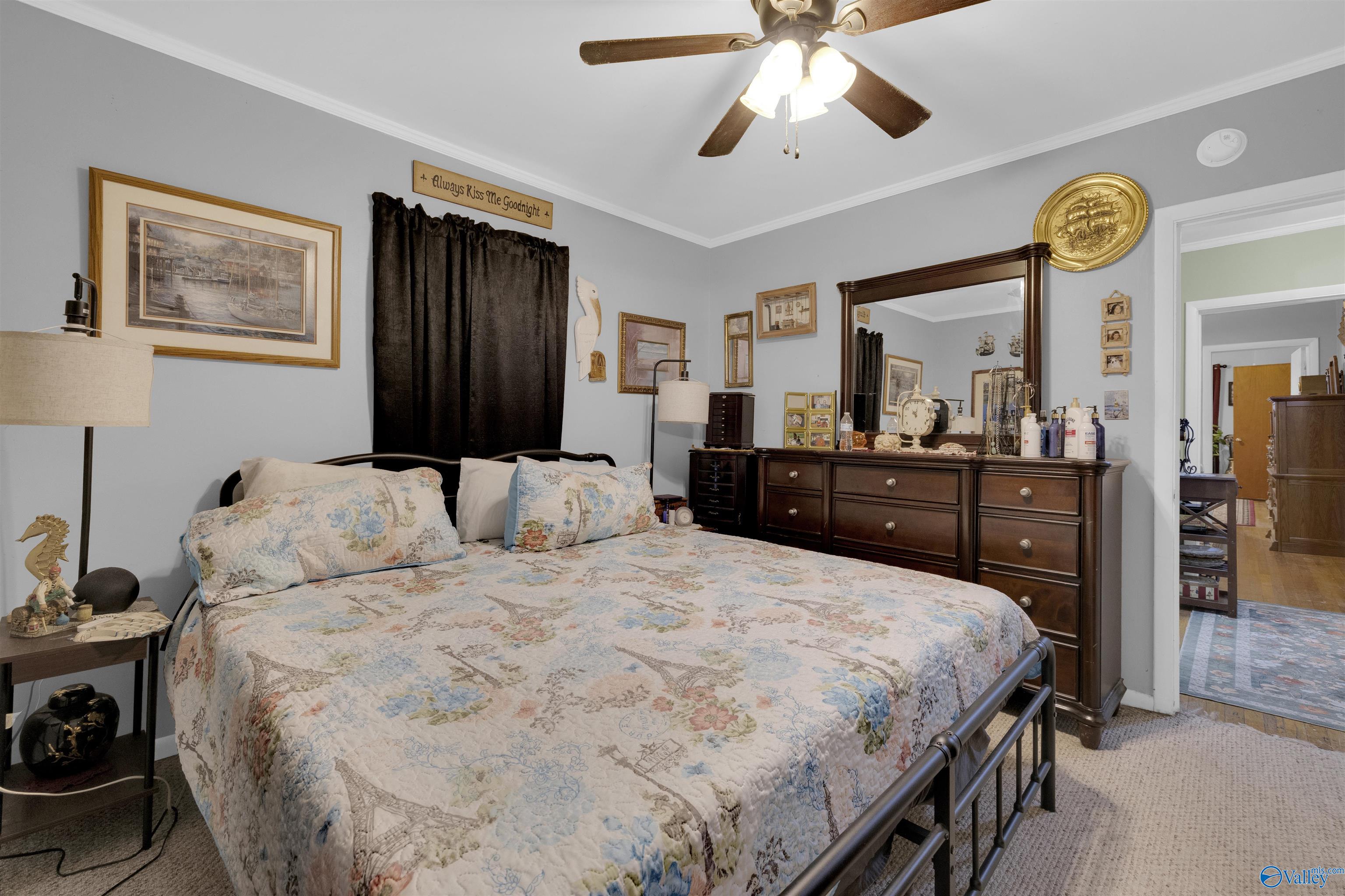 605 NW Forest Avenue NW