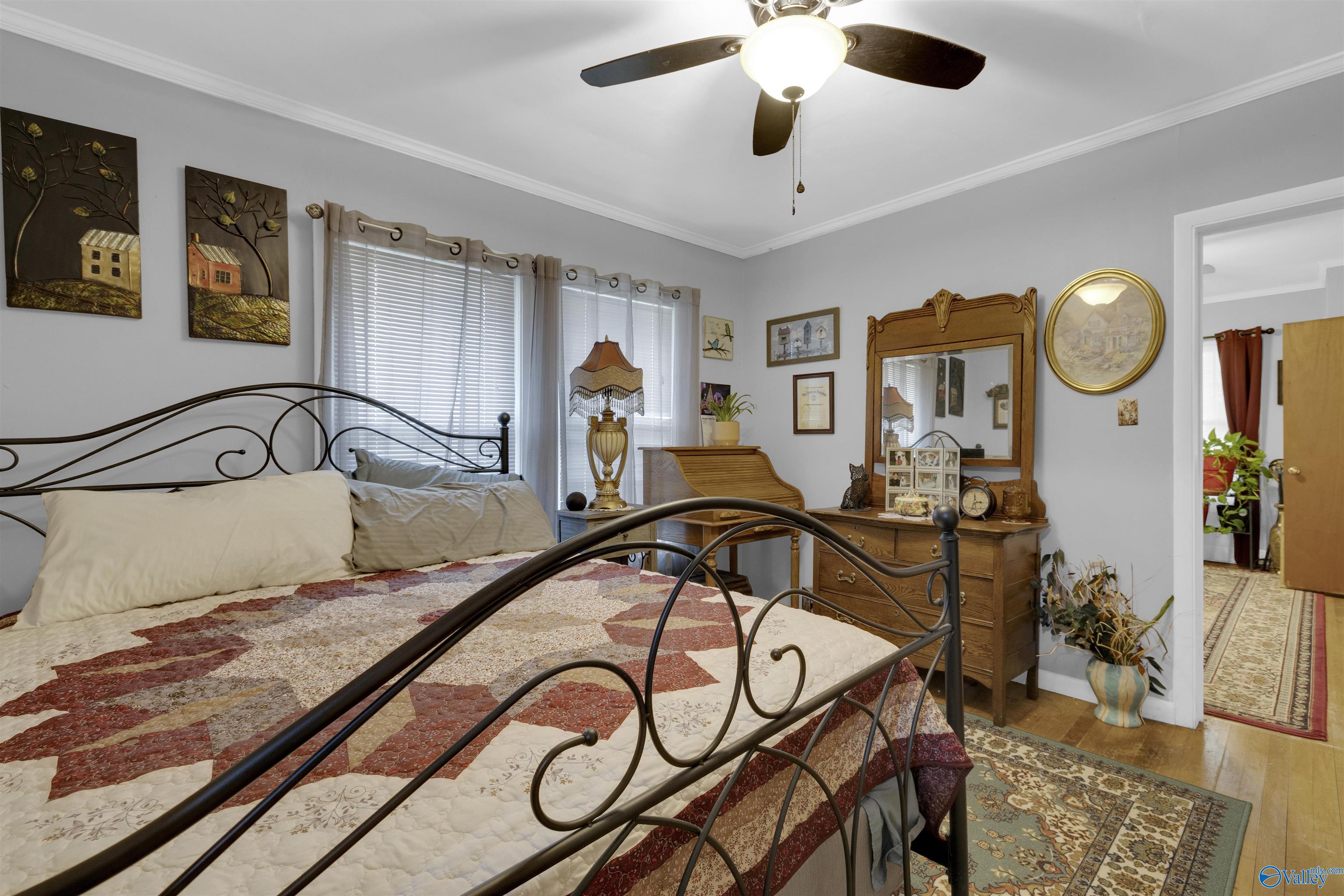 605 NW Forest Avenue NW