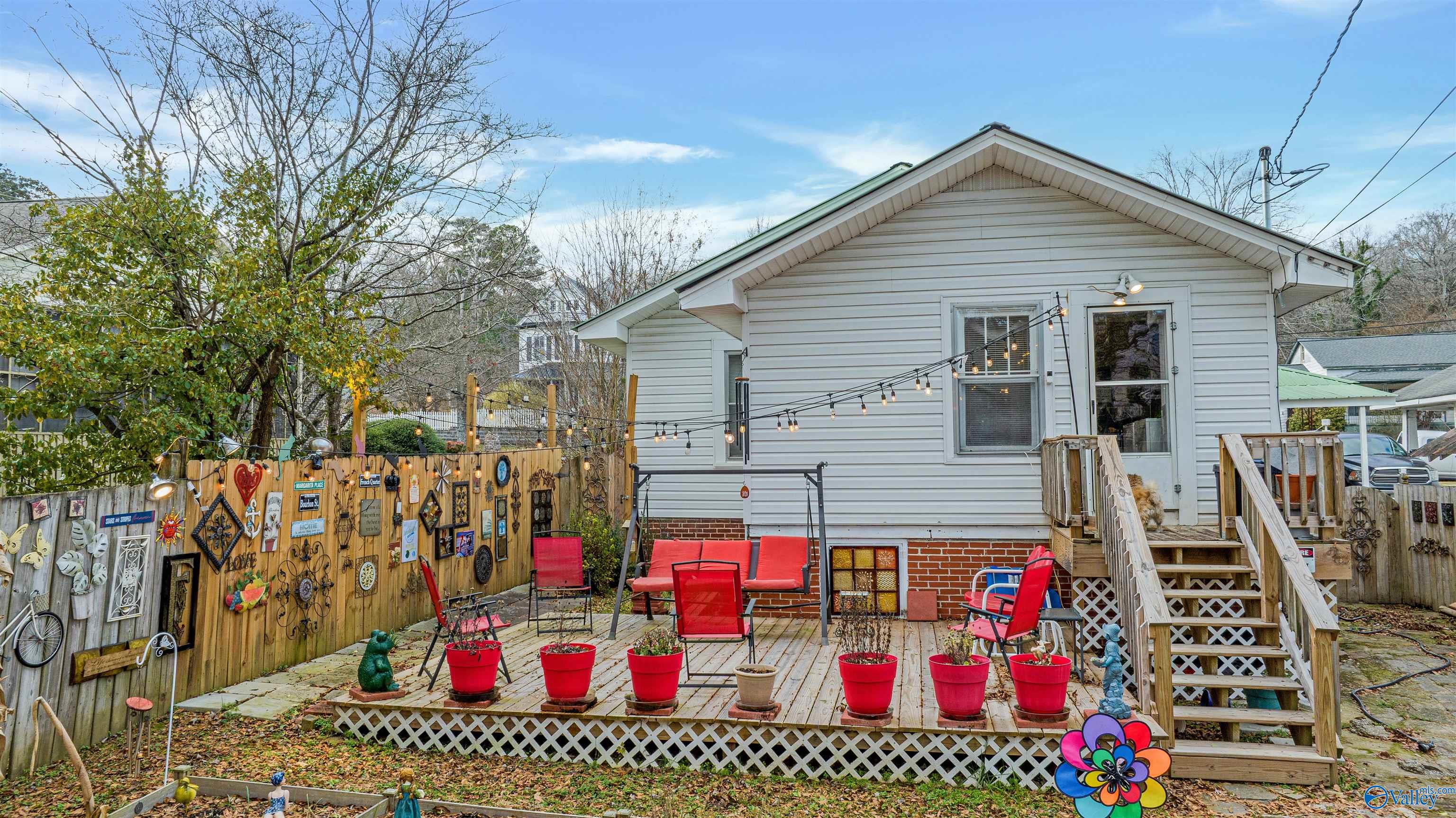 605 NW Forest Avenue NW