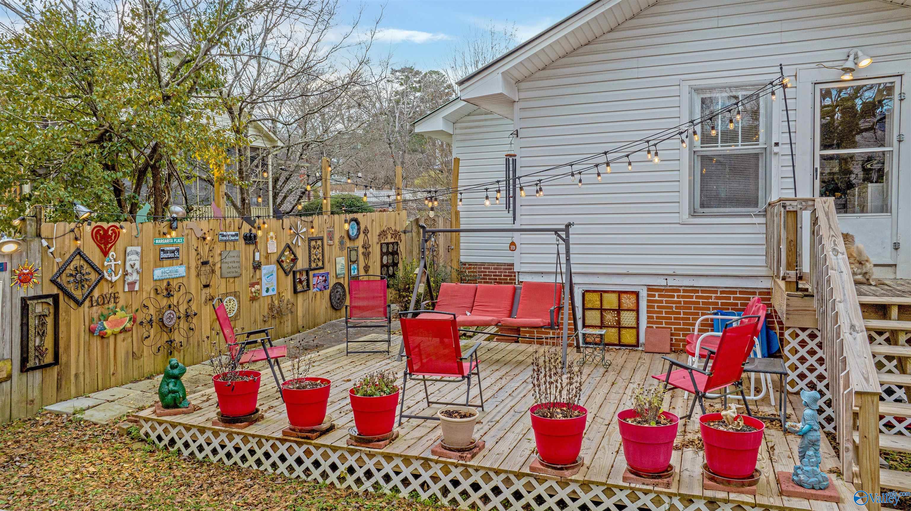 605 NW Forest Avenue NW