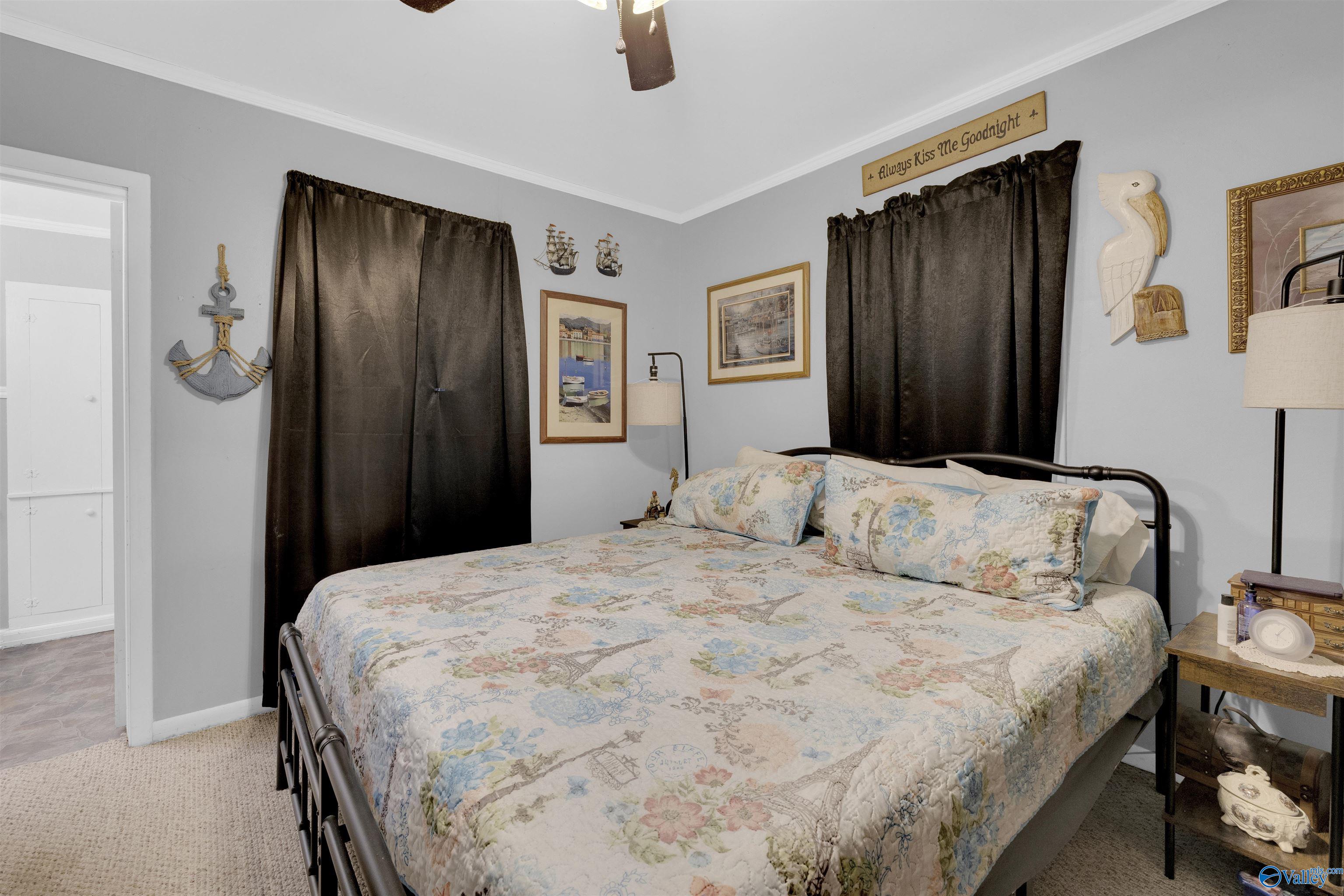 605 NW Forest Avenue NW