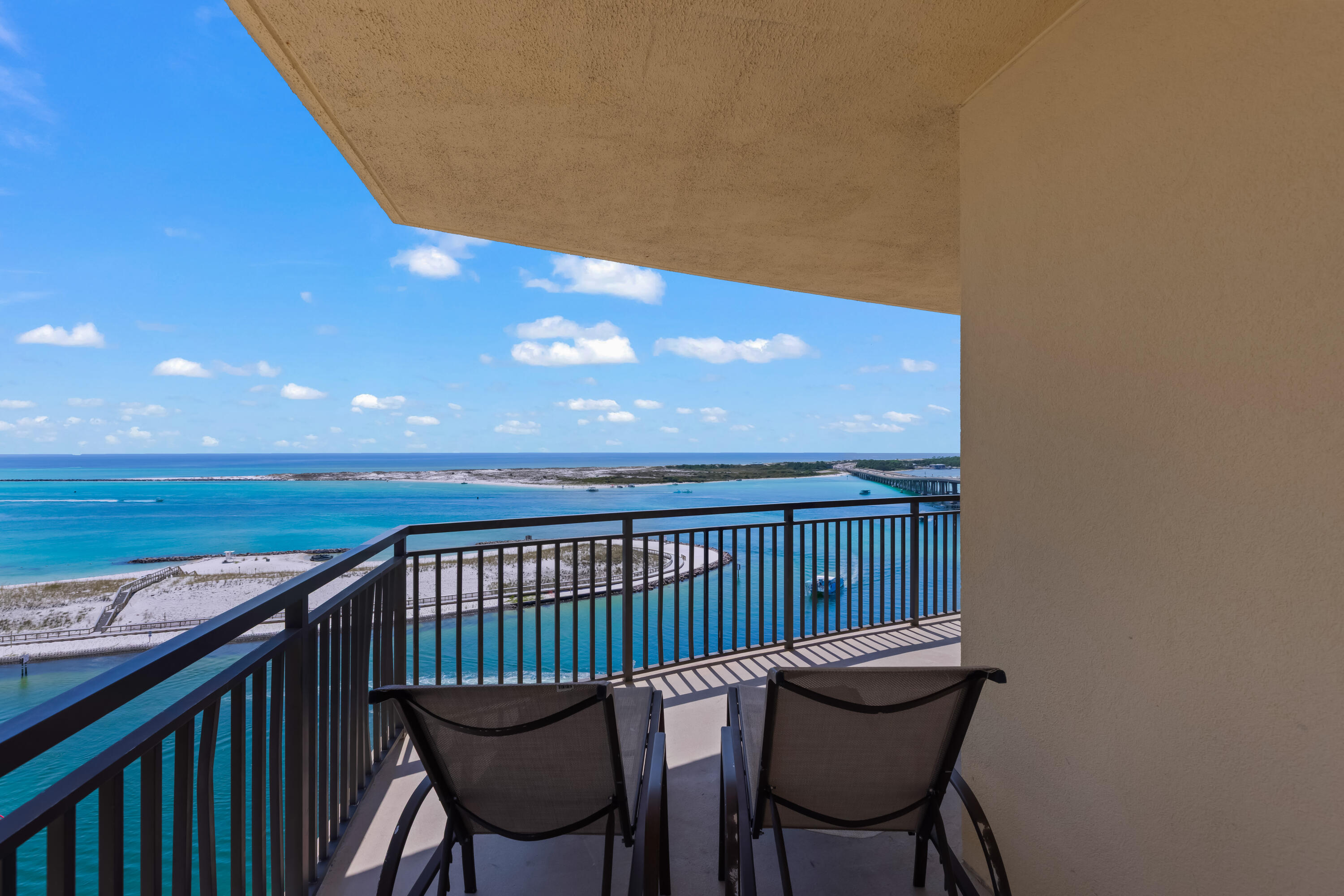 10 Harbor Boulevard, W625