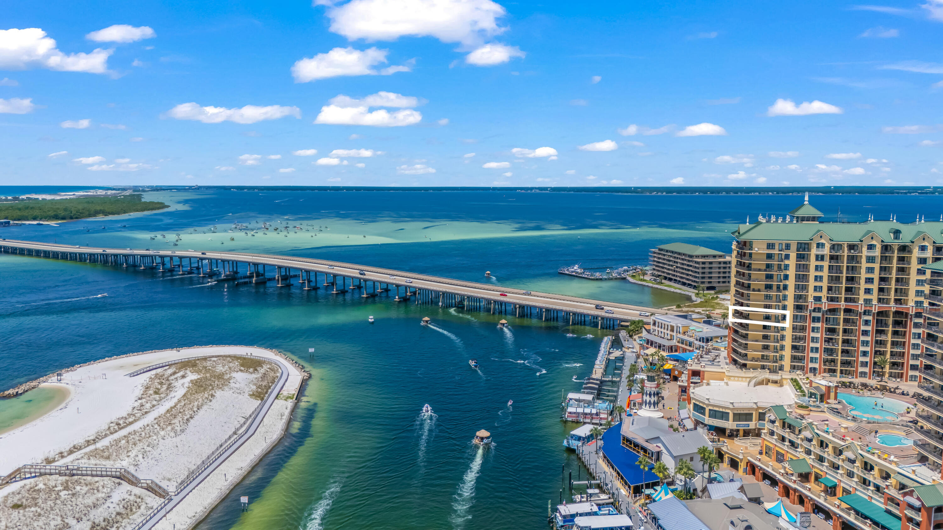 10 Harbor Boulevard, W625