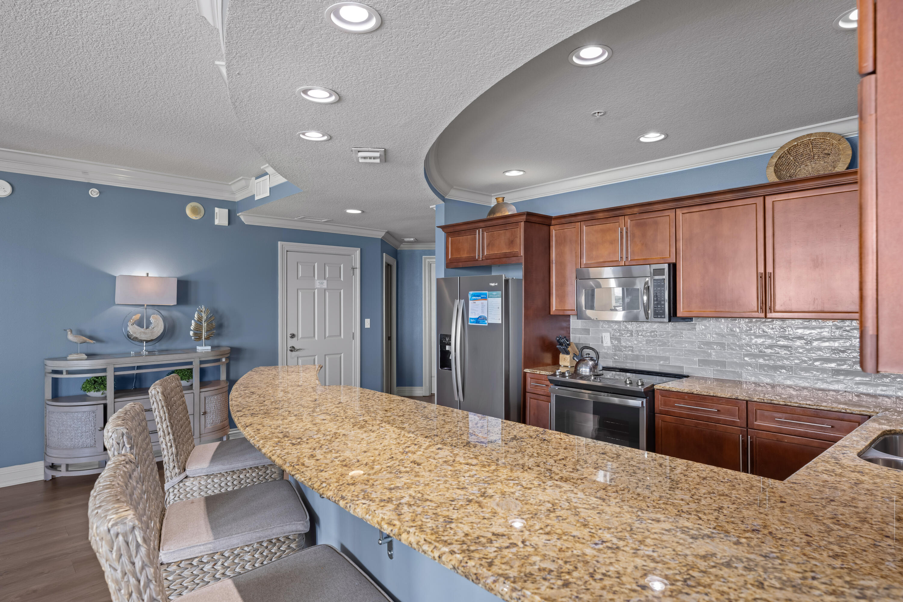 10 Harbor Boulevard, W625
