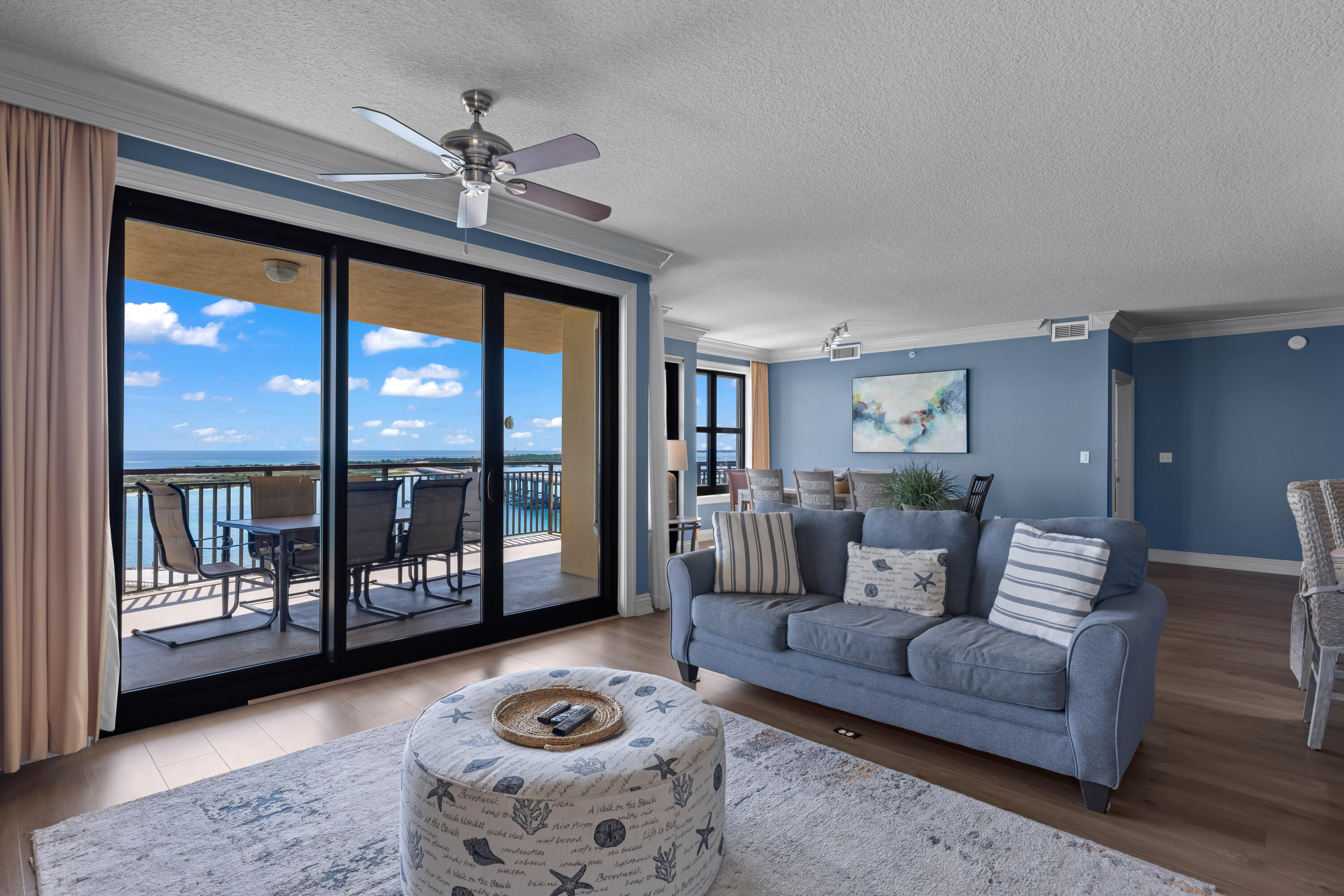 10 Harbor Boulevard, W625