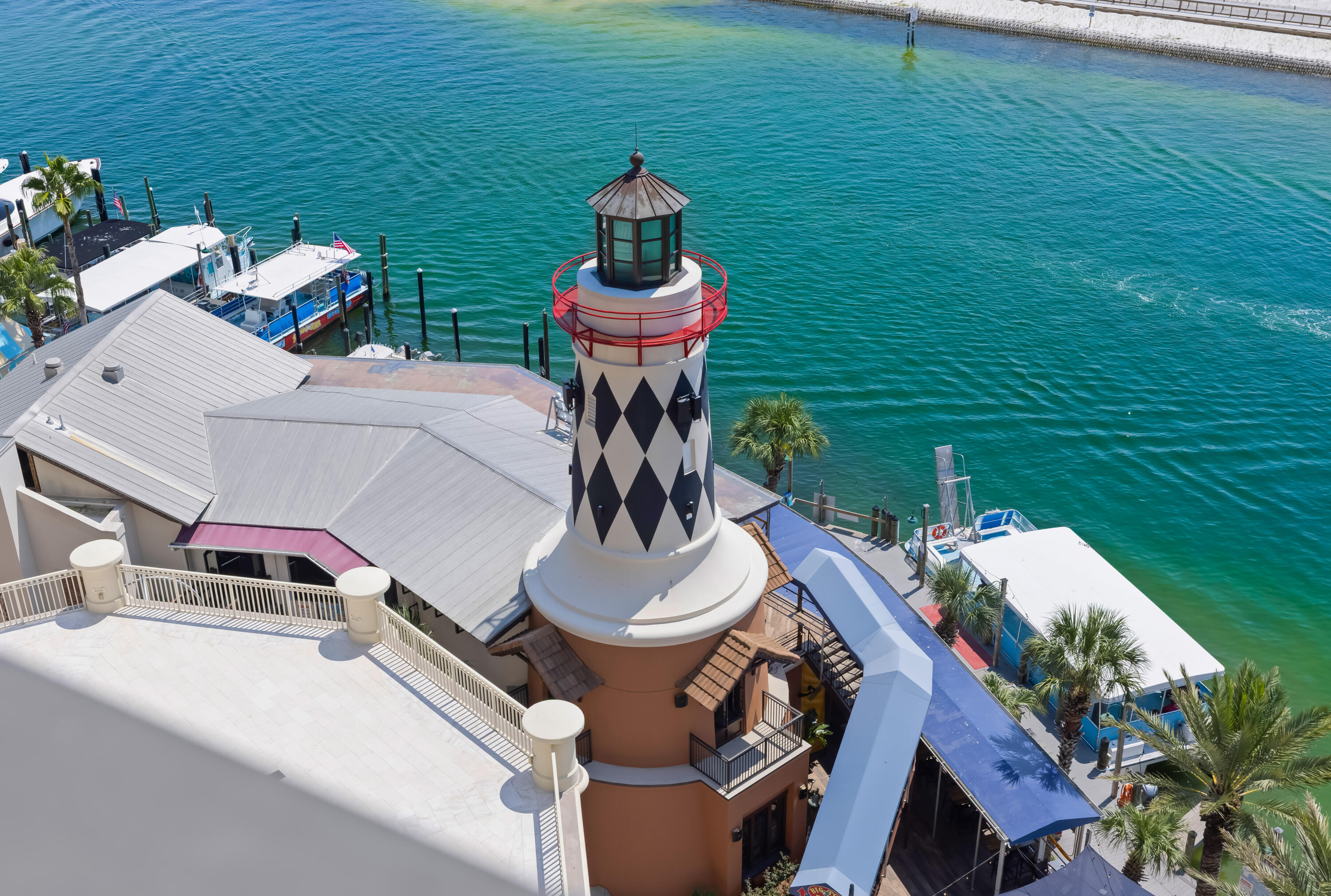 10 Harbor Boulevard, W625