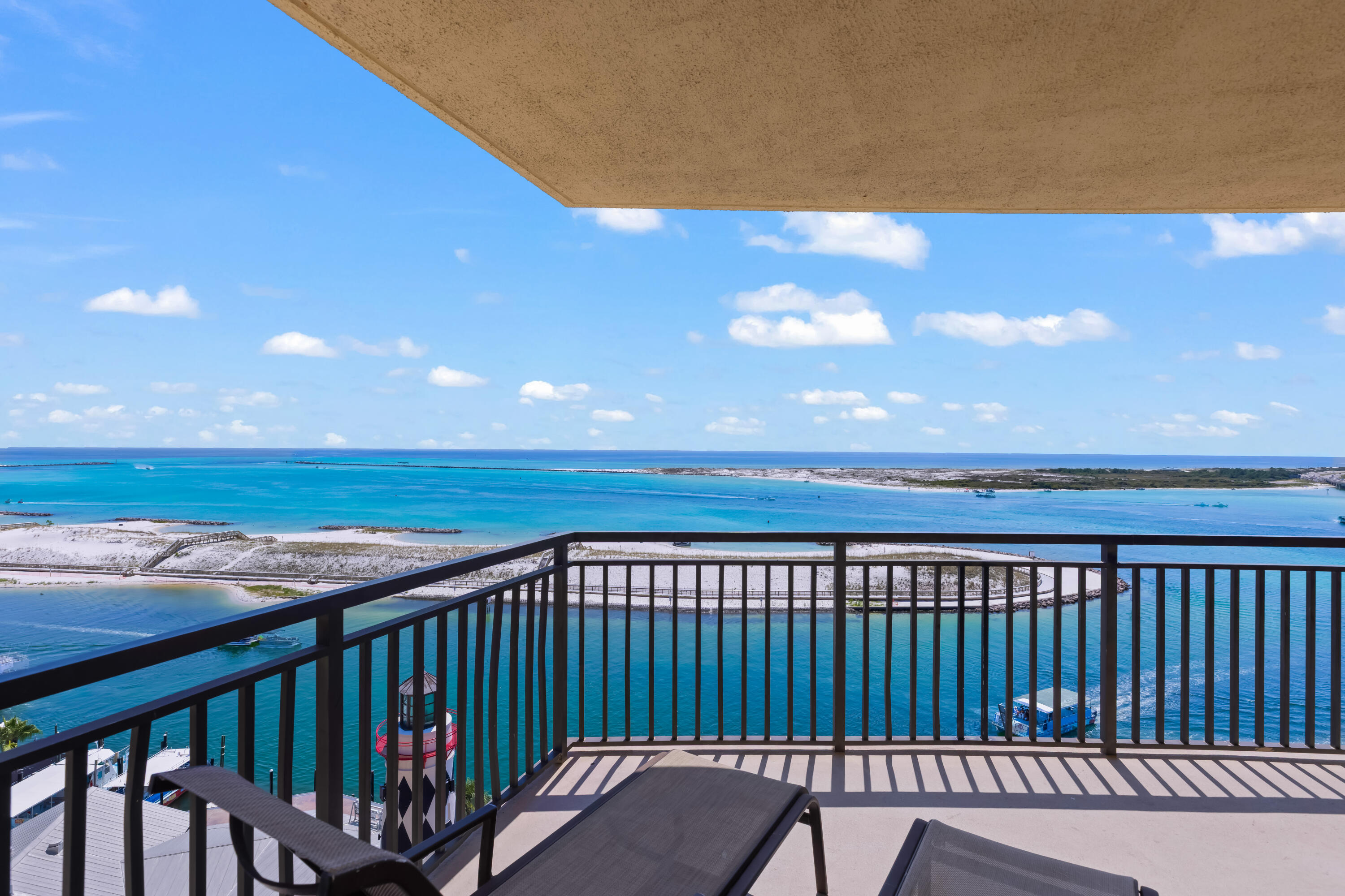 10 Harbor Boulevard, W625
