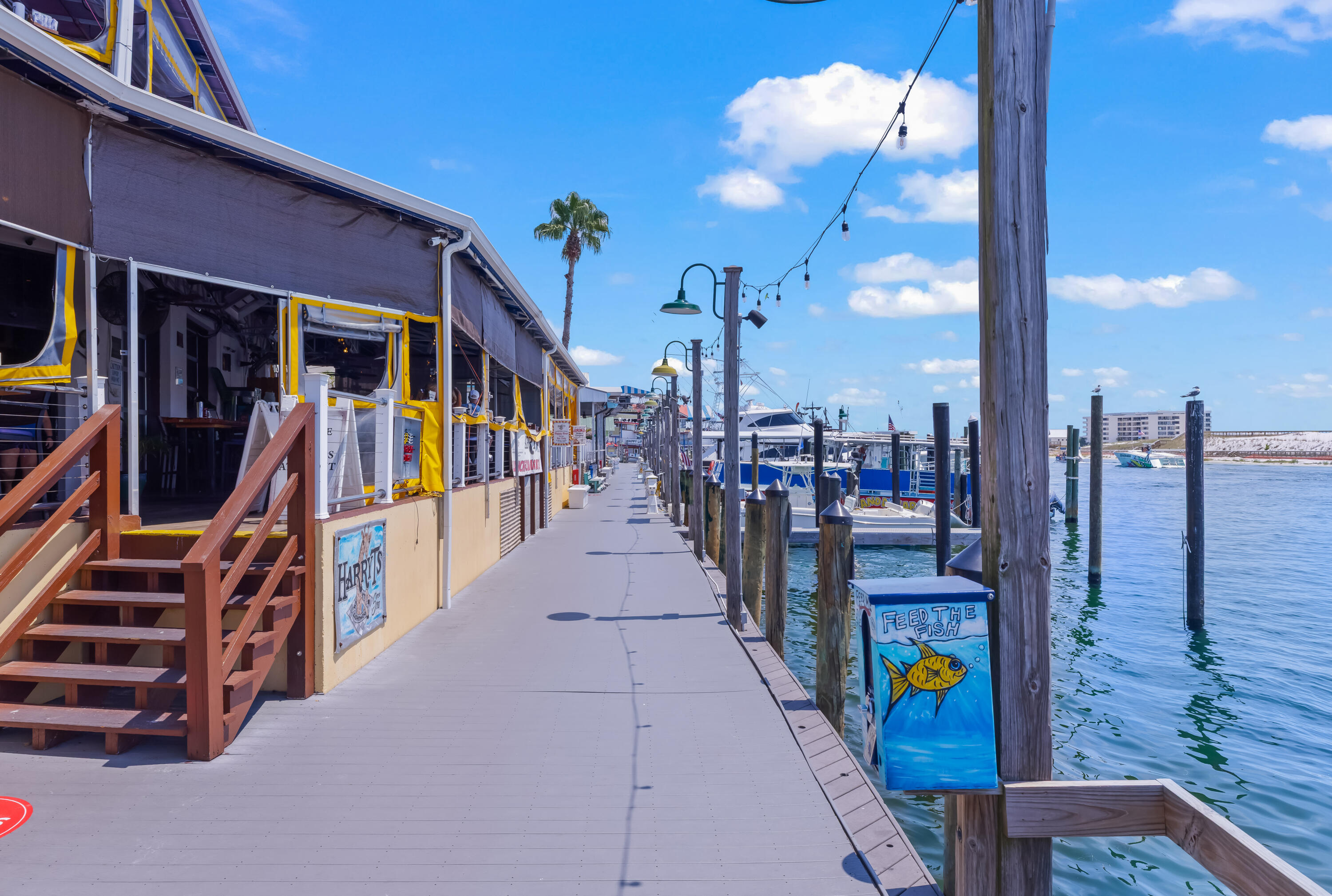 10 Harbor Boulevard, W625