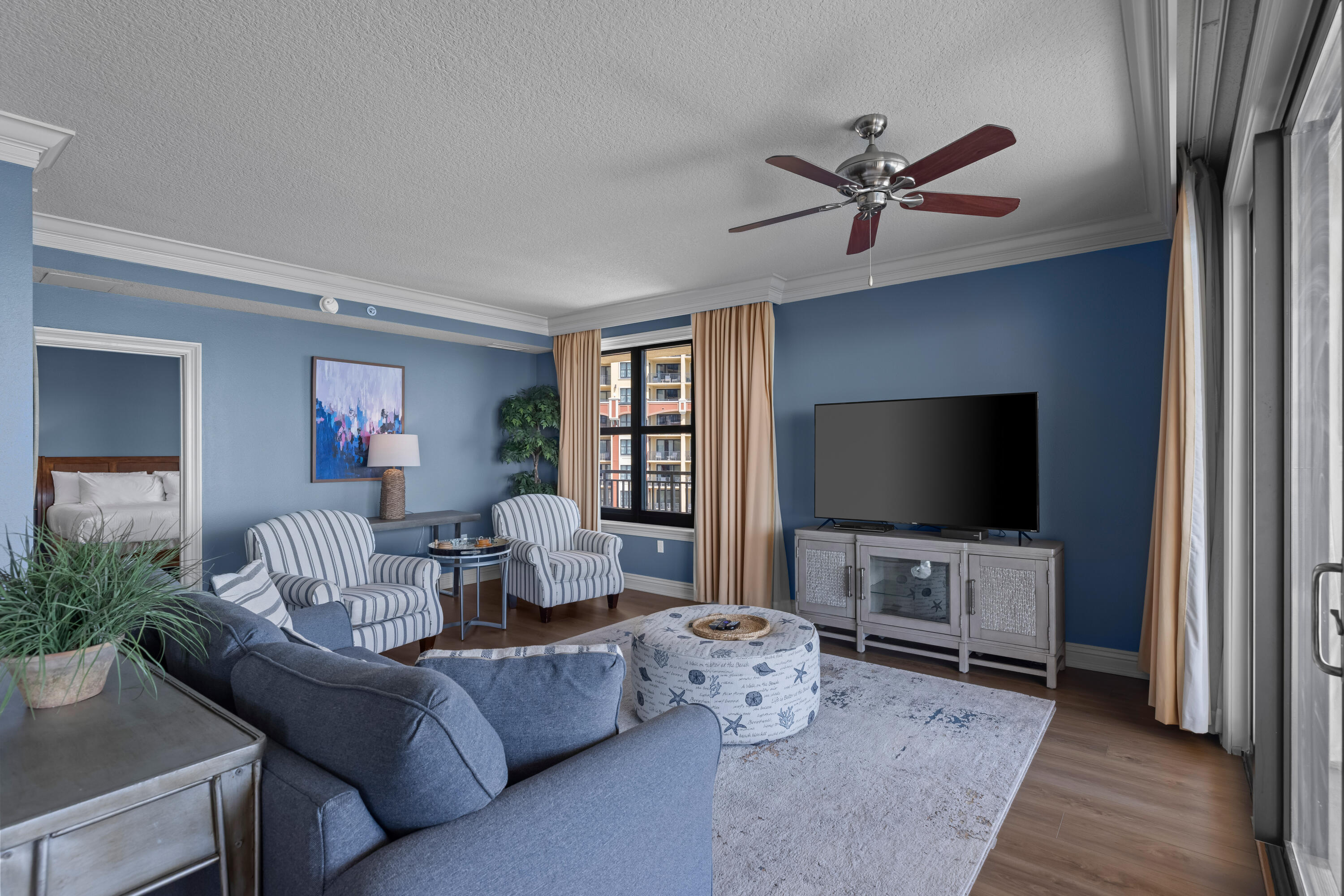 10 Harbor Boulevard, W625